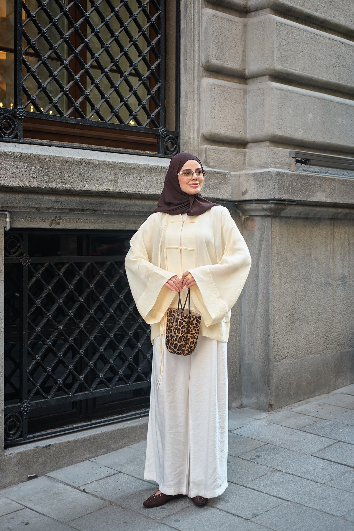 Ön Bağcık Detaylı Geniş Kol Hakim Yaka Tül Kimono Sarı