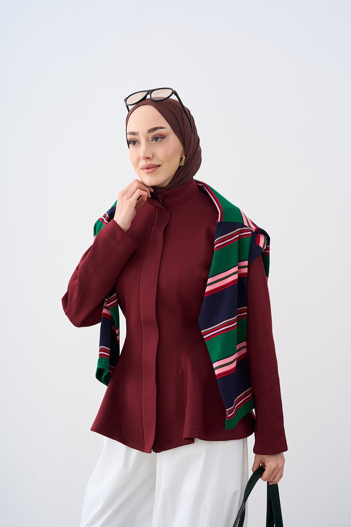 Ön Yanları Kulplu Çima Detay Dik Yaka Fermuarlı Tunik Bordo