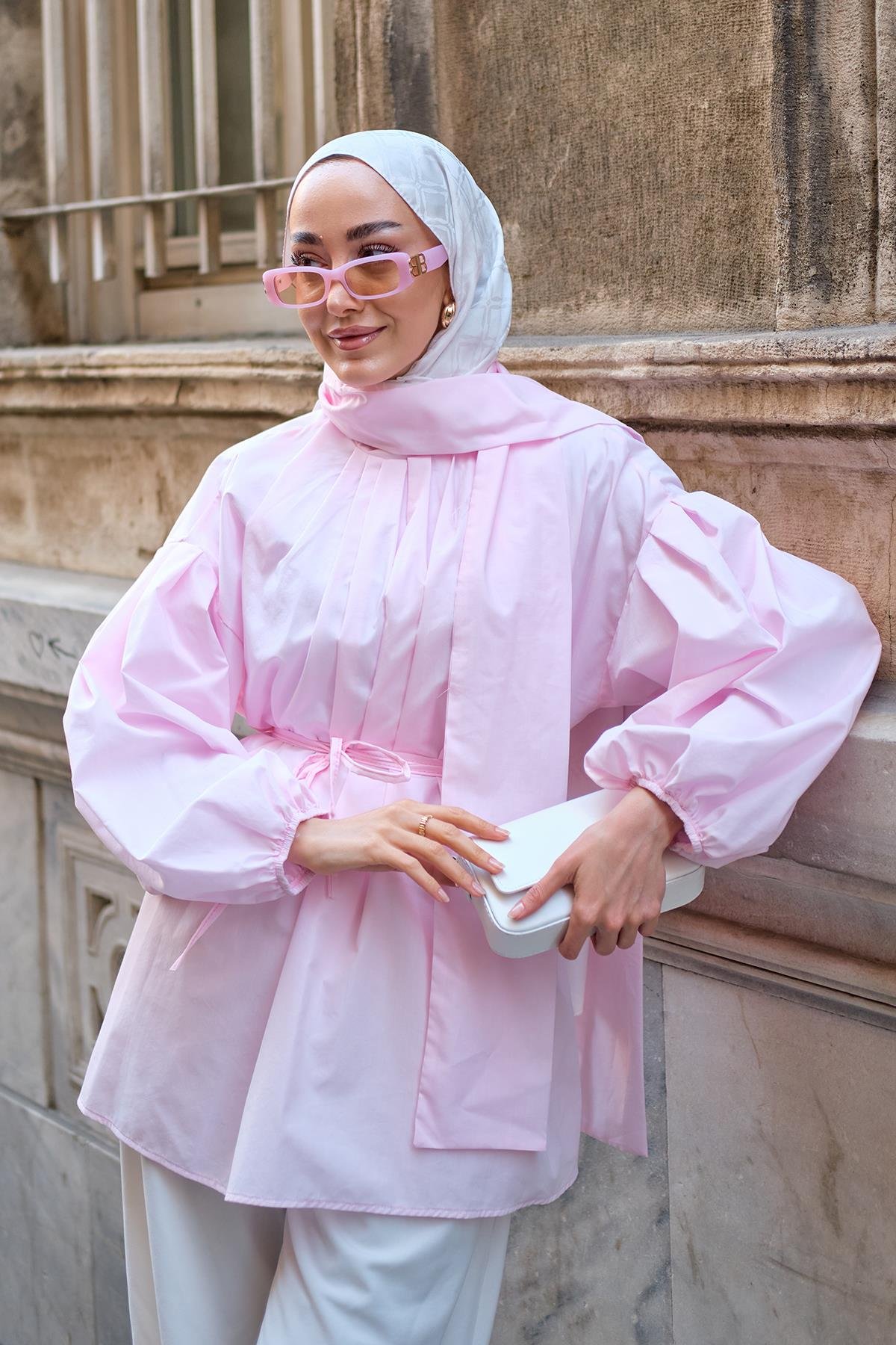 Önü Fırfır Detay Şallı Pileli Bluz Pembe