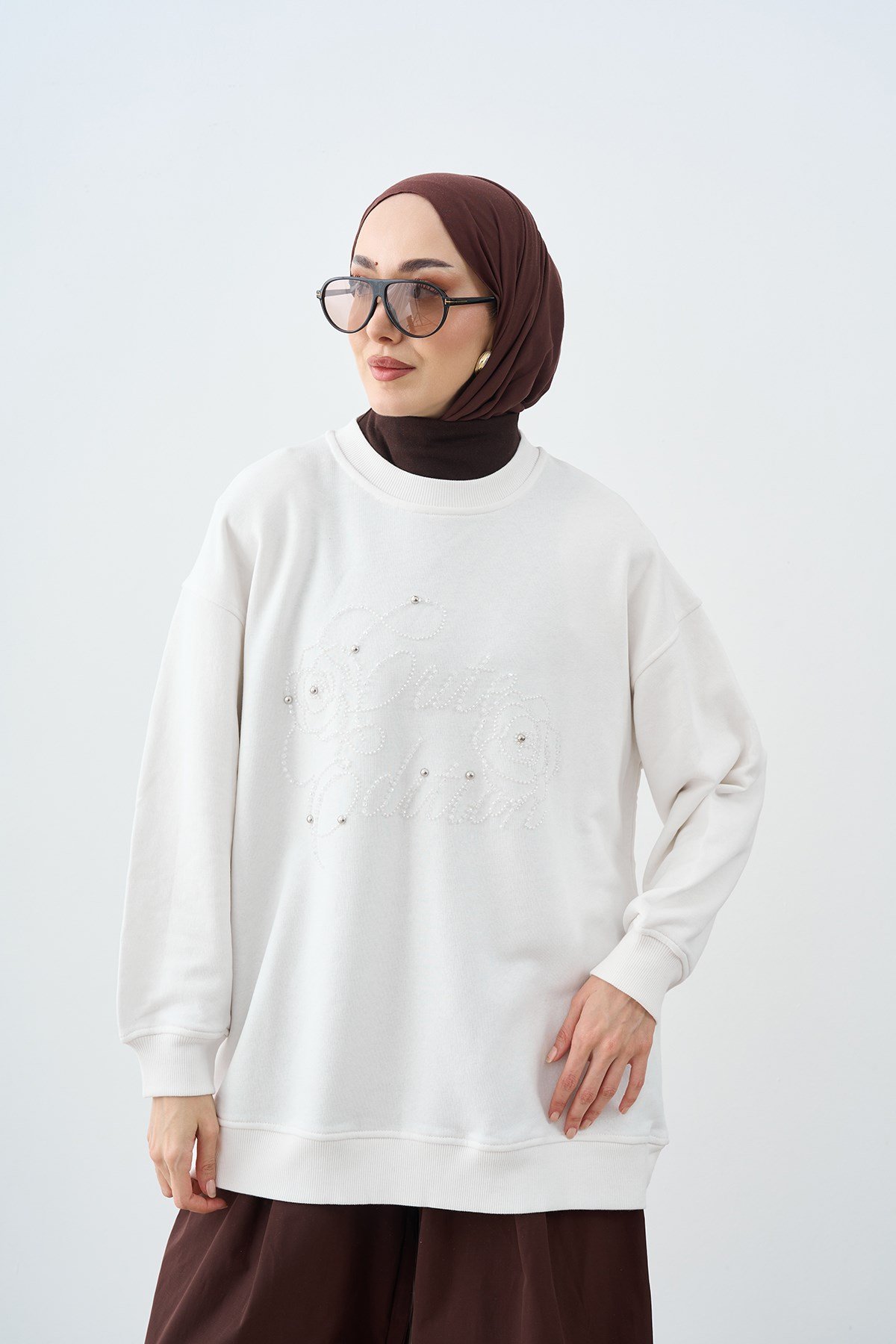 Önü İşlemeli Balon Kol Sweatshirt Ekru