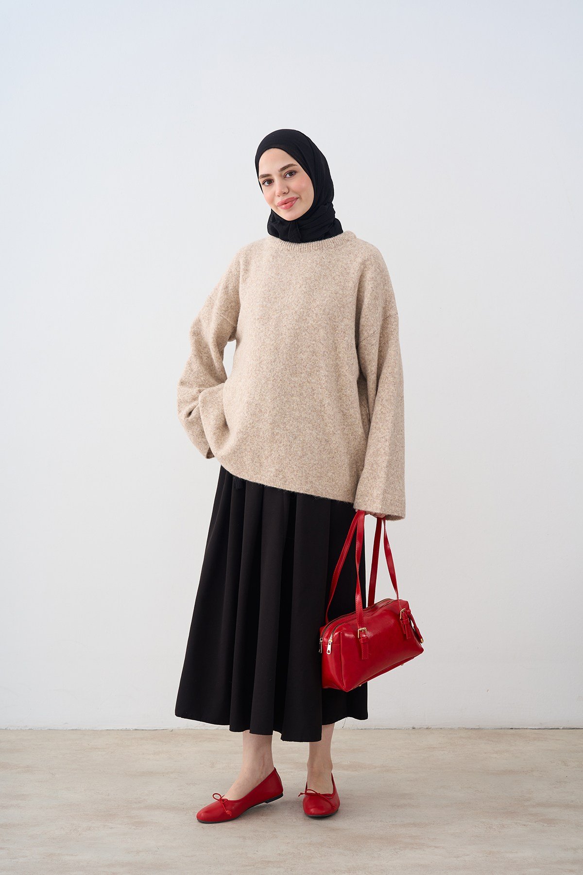 Oversize Düşük Kol Triko Kazak Bej