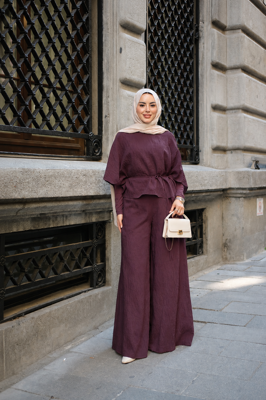Parça Detay Kemerli Takım Bordo