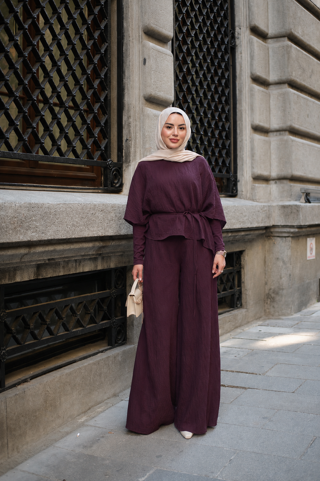 Parça Detay Kemerli Takım Bordo