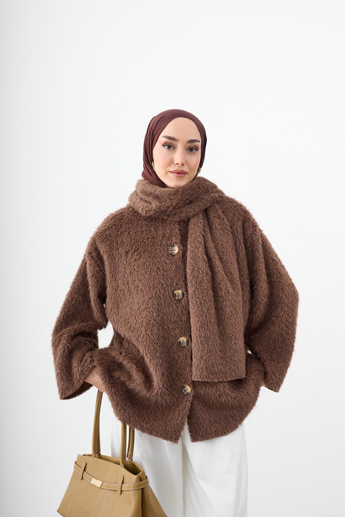 Peluş Detay Şallı Triko Hırka Kahverengi