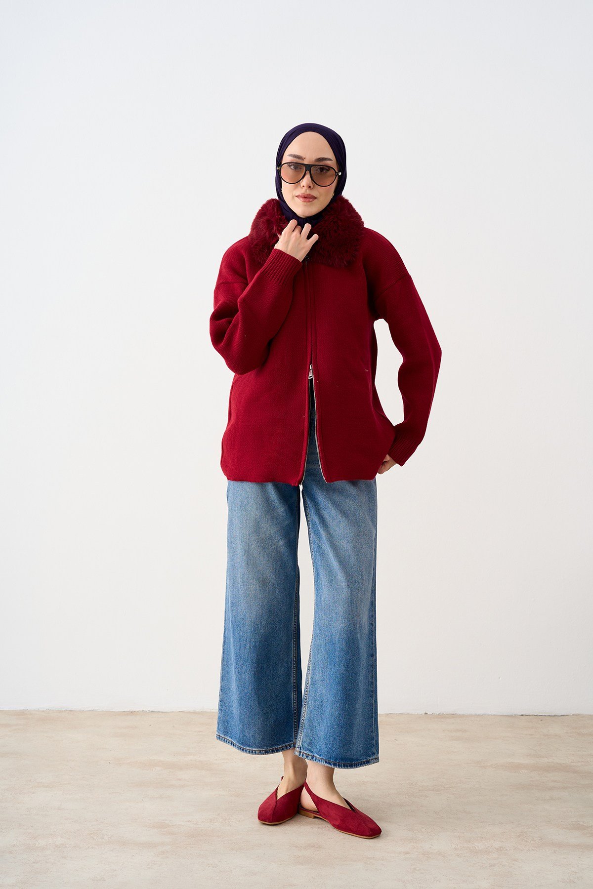 Peluş Yaka Fermuarlı Triko Hırka Bordo