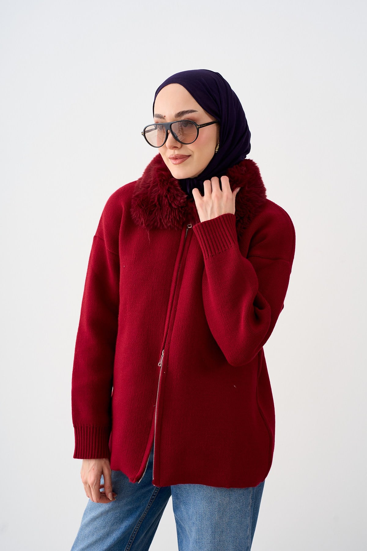 Peluş Yaka Fermuarlı Triko Hırka Bordo