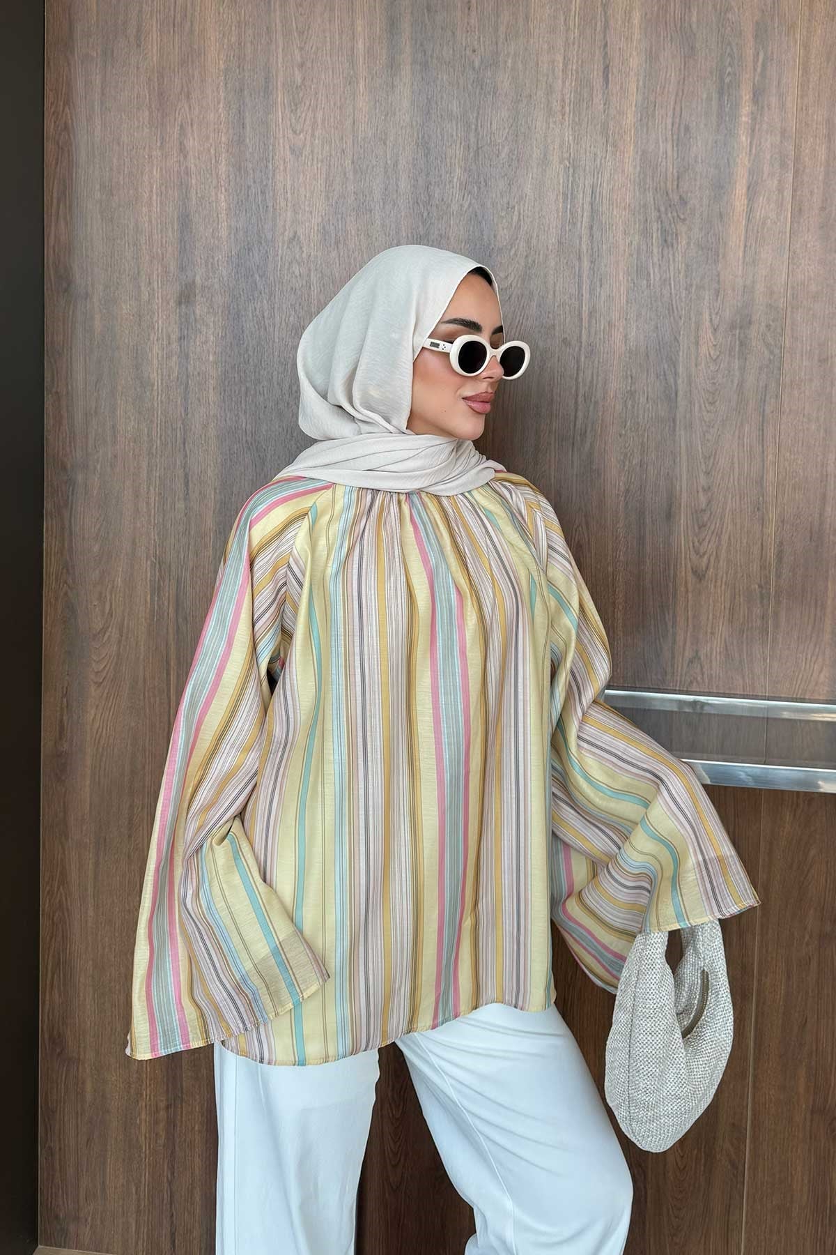 Rengarenk Çizgi Desen İç Astarlı Tül Bluz Sarı