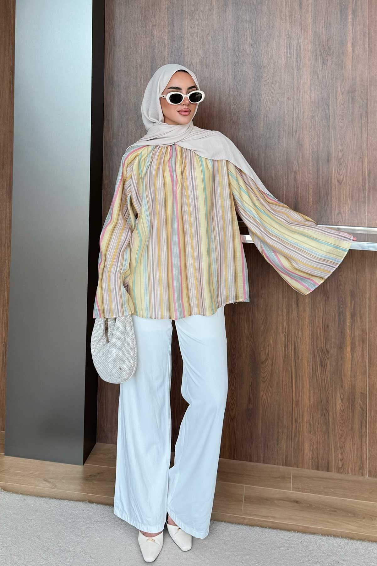 Rengarenk Çizgi Desen İç Astarlı Tül Bluz Sarı