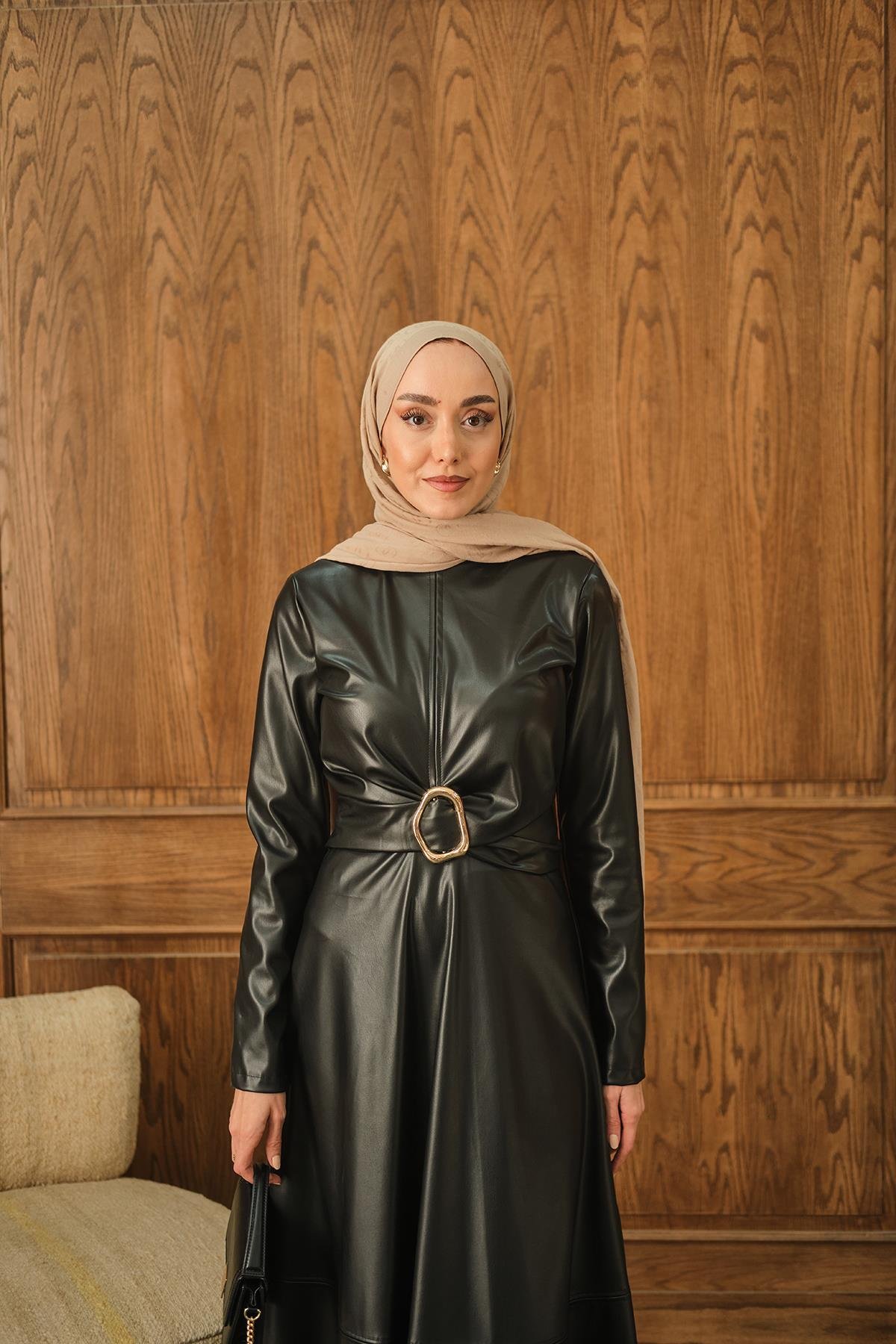 Şardonlu Deri Elbise Siyah
