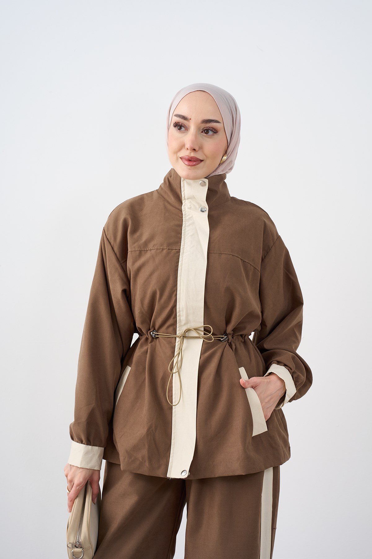 Şerit Detay Beli Ayarlanabilir Gizli Fermuarlı Takım Vizon