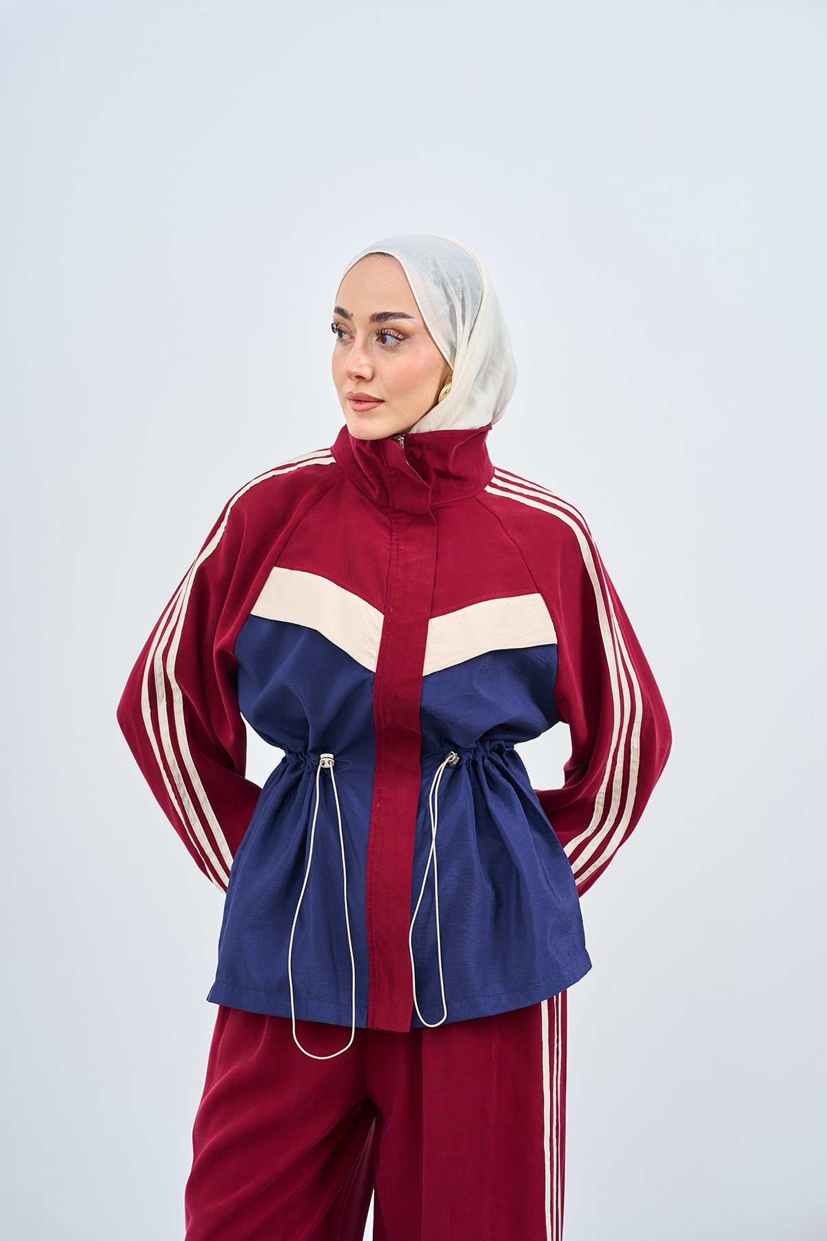 Şerit Detay Beli Ayarlanabilir Gizli Fermuarlı Takım Kırmızı