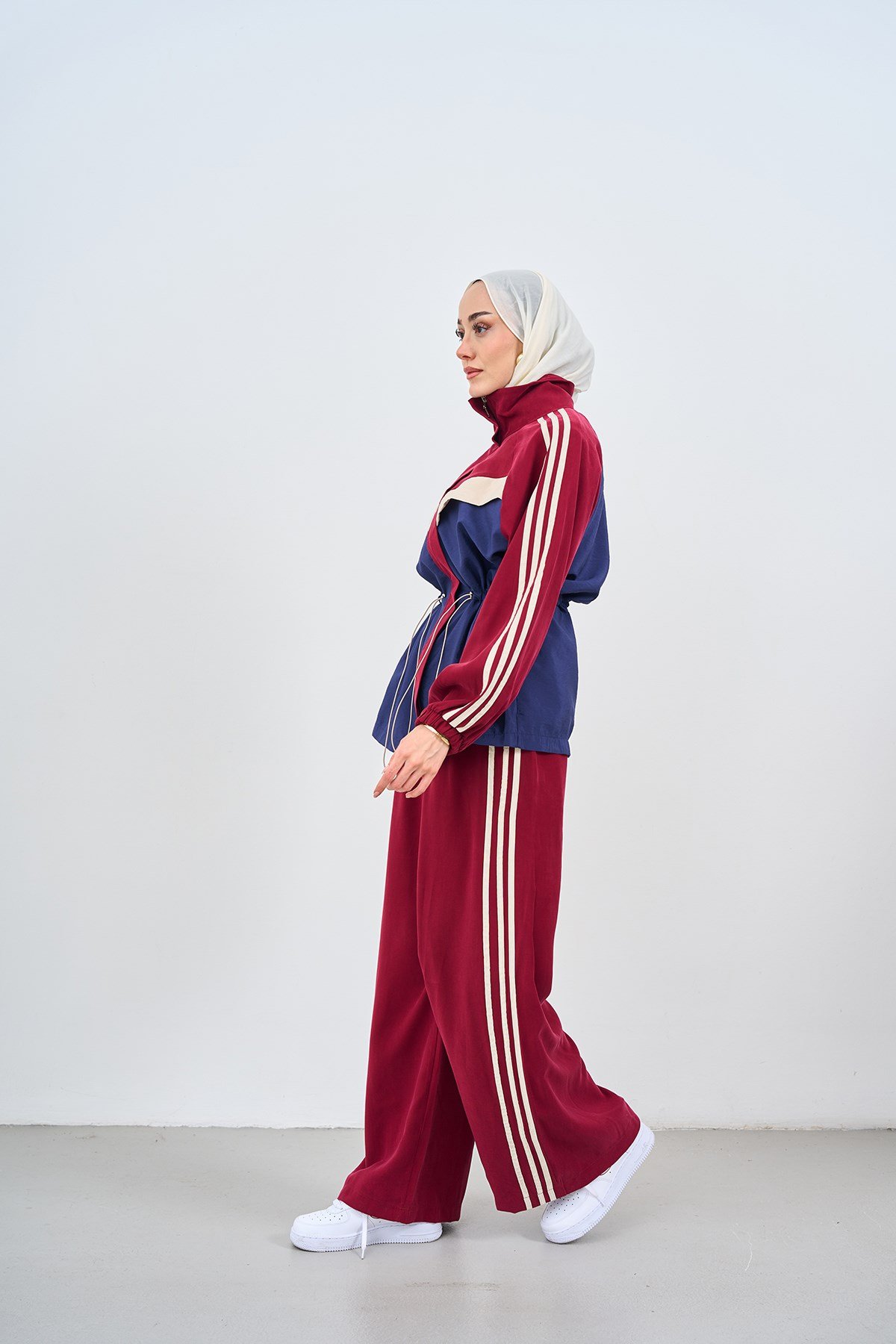 Şerit Detay Beli Ayarlanabilir Gizli Fermuarlı Takım Kırmızı
