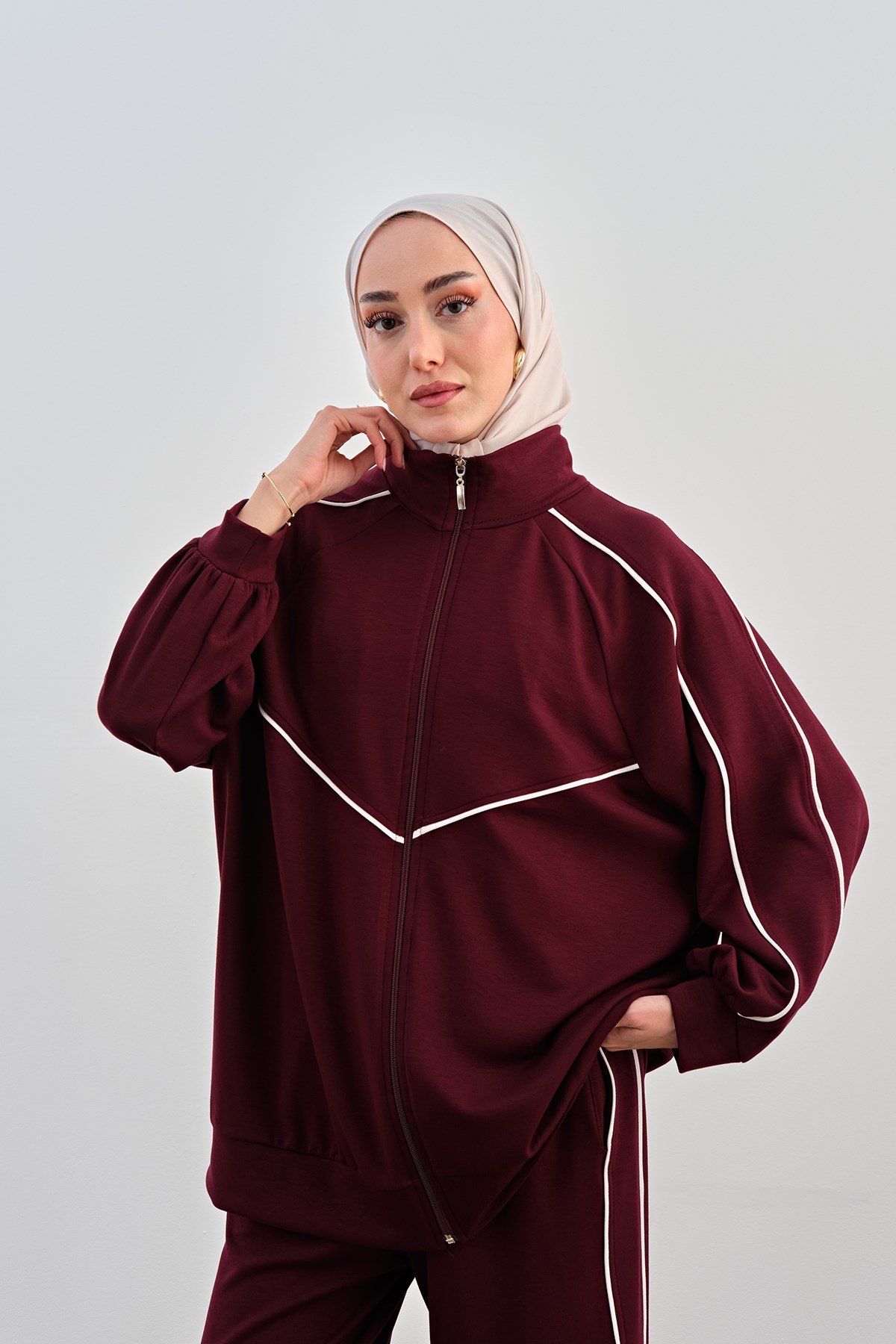 Şerit Detay Beli Lastikli Fermuarlı Takım Bordo