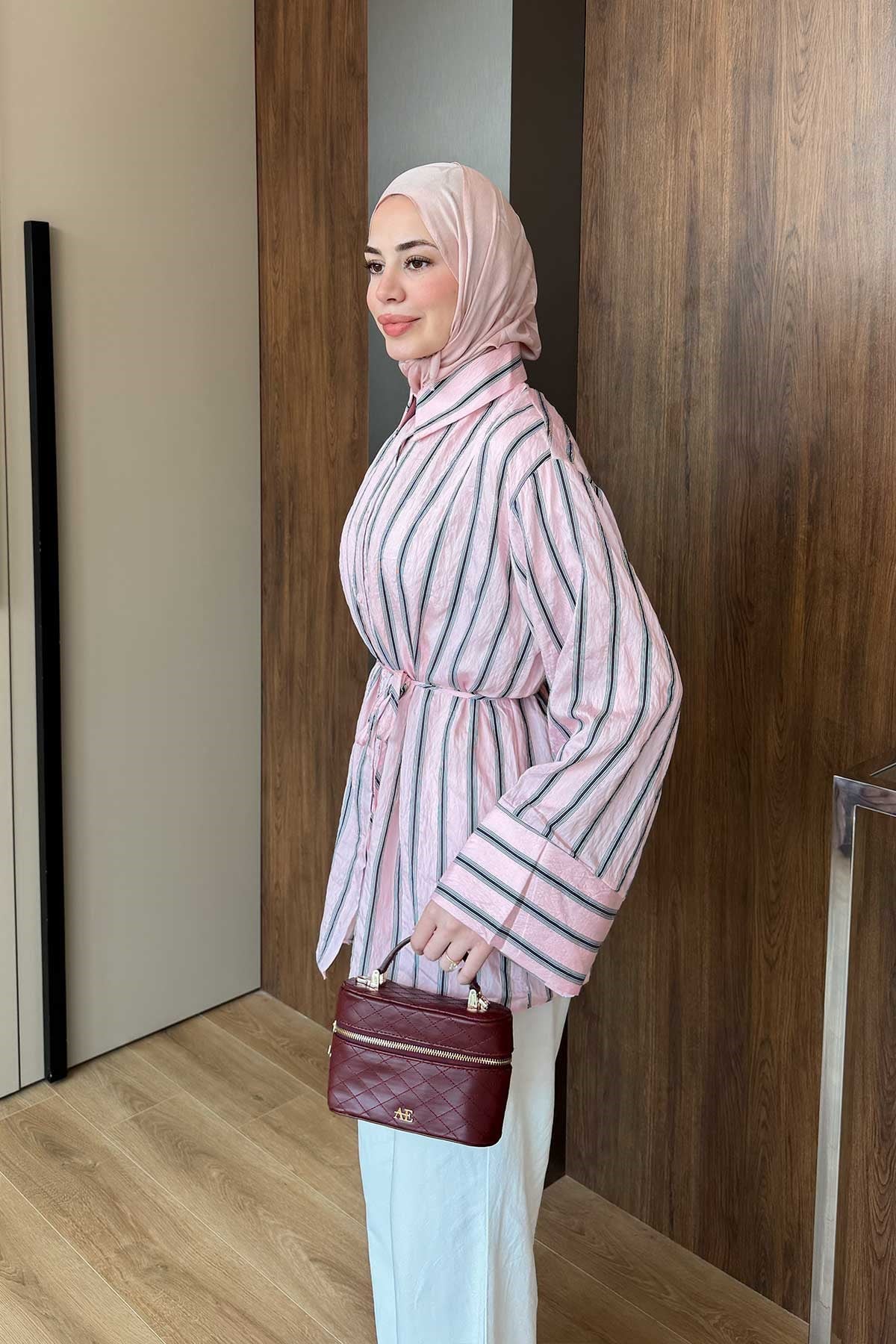 Siyah Çizgili Balon Kol Gömlek Pembe