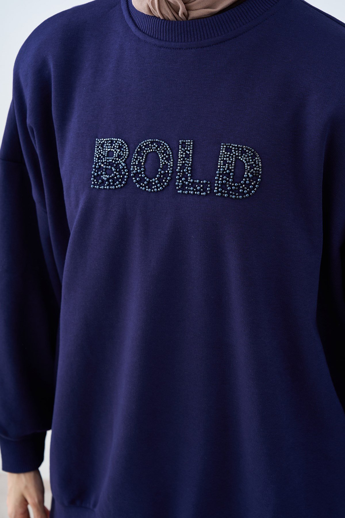 Taş İşlemeli Bisiklet Yaka Sweatshirt Lacivert