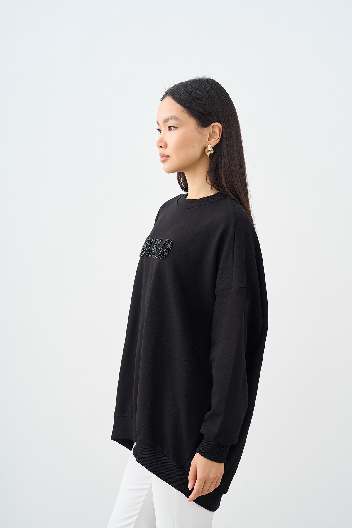 Taş İşlemeli Bisiklet Yaka Sweatshirt Siyah