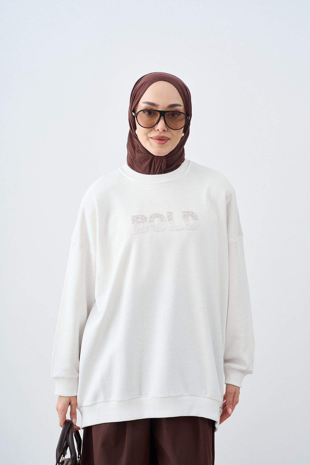 Taş İşlemeli Bisiklet Yaka Sweatshirt Ekru