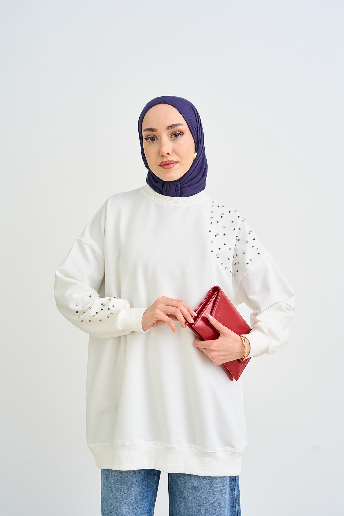 Taş Ve İnci Detaylı Sweatshirt Ekru