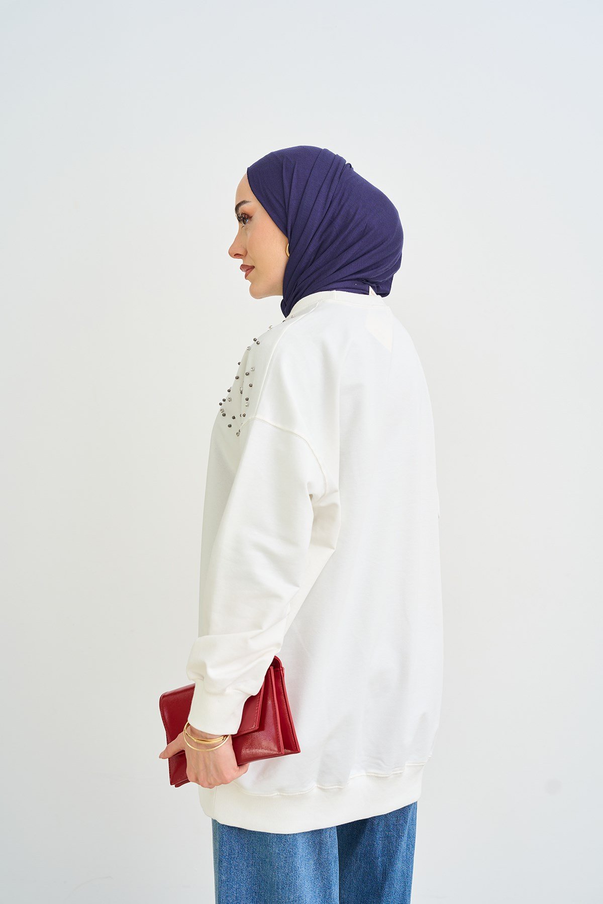 Taş Ve İnci Detaylı Sweatshirt Ekru