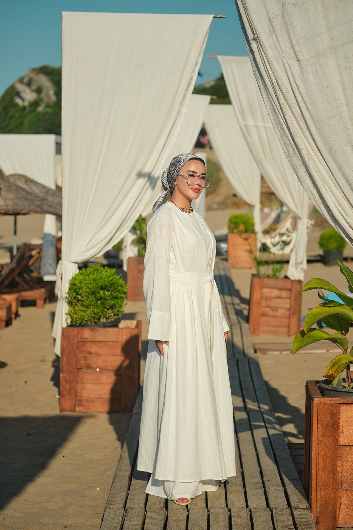 Üç Parça Detay Bel Bağlamalı Keten Kimono Takım Beyaz