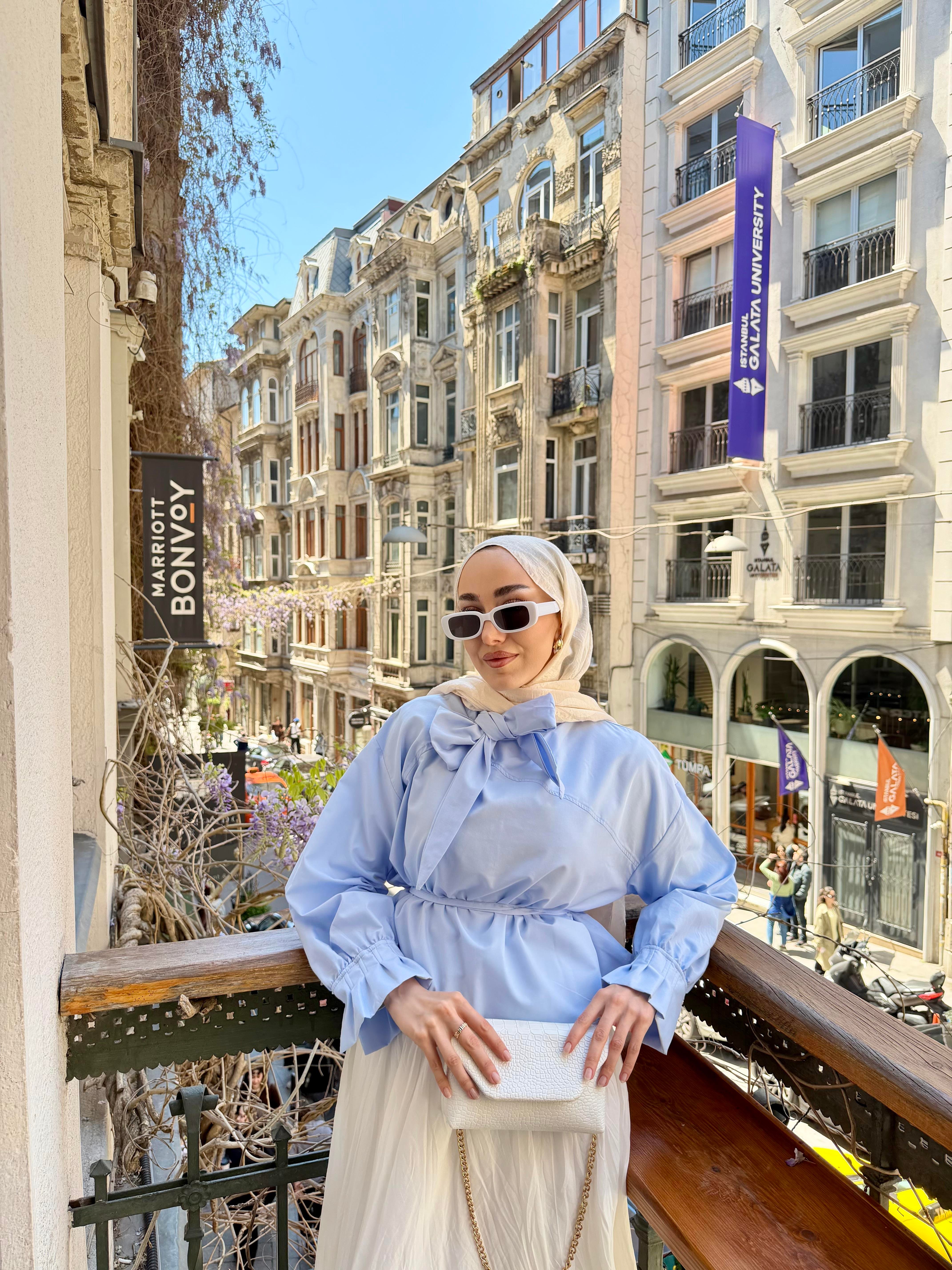 Yaka Bağlamalı Çima Detay Bel Bağlamalı Bluz Mavi