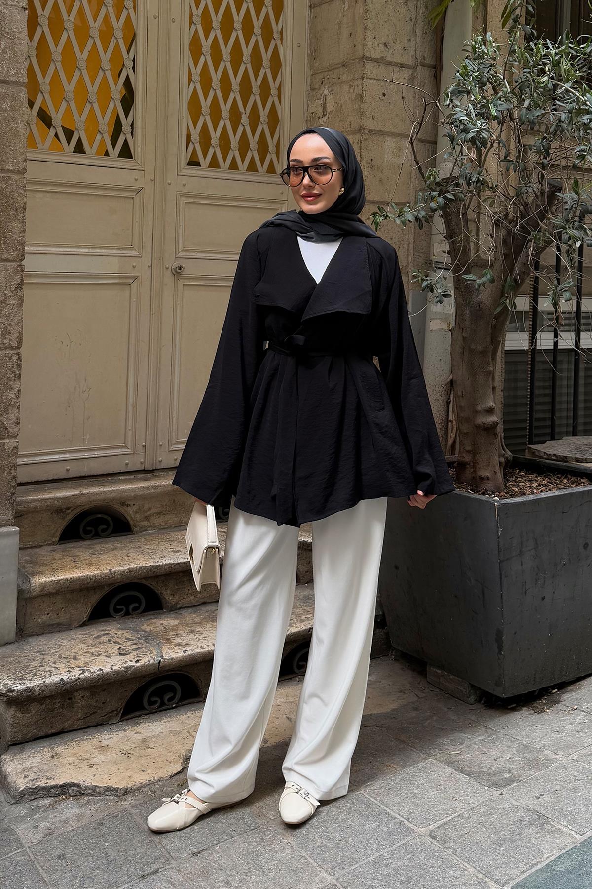 Yaka Tek Düğme Detay Bel Bağlamalı Kimono Siyah