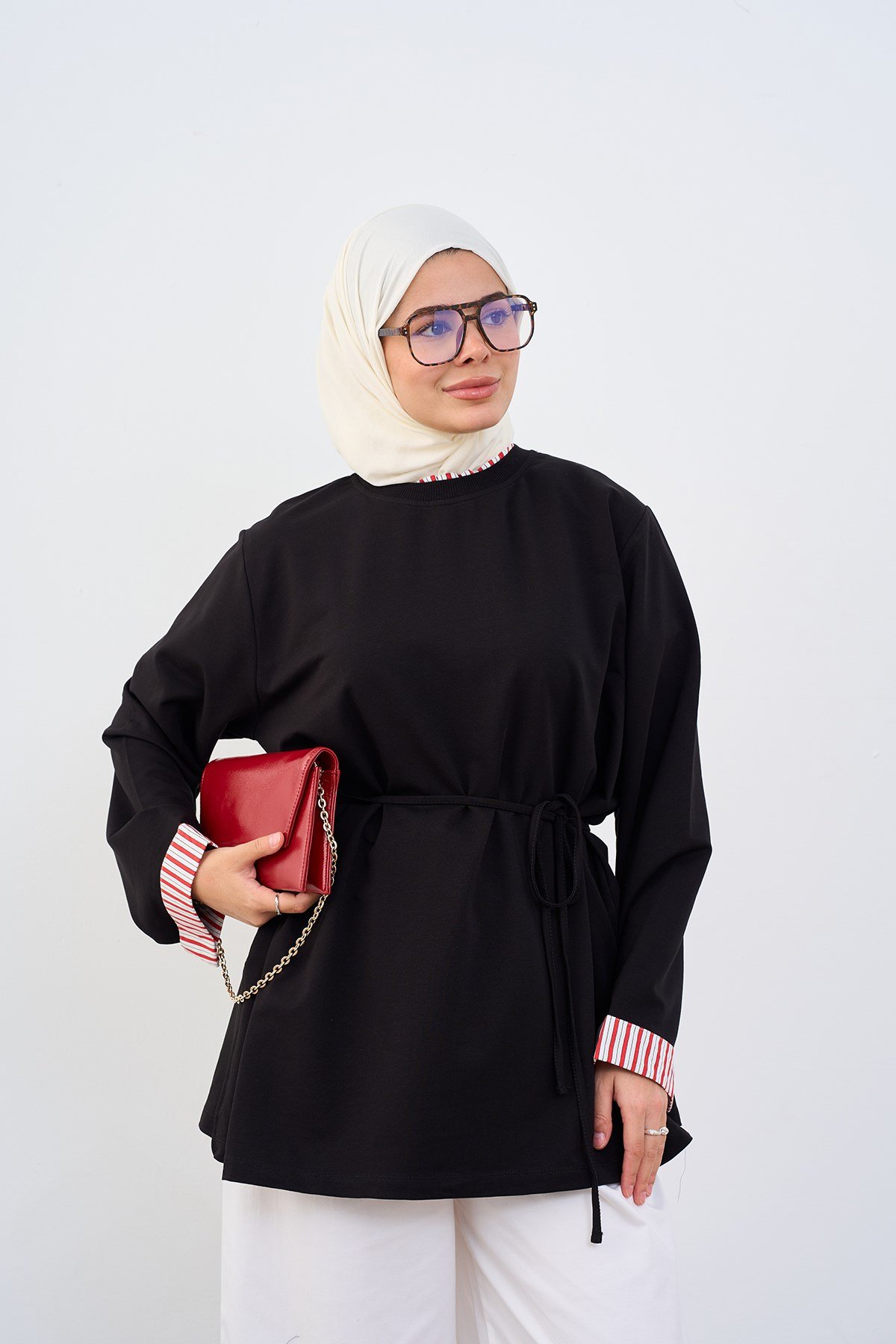 Yaka Ve Kolları Çizgi Garnili Bel Bağlamalı Sweatshirt Siyah