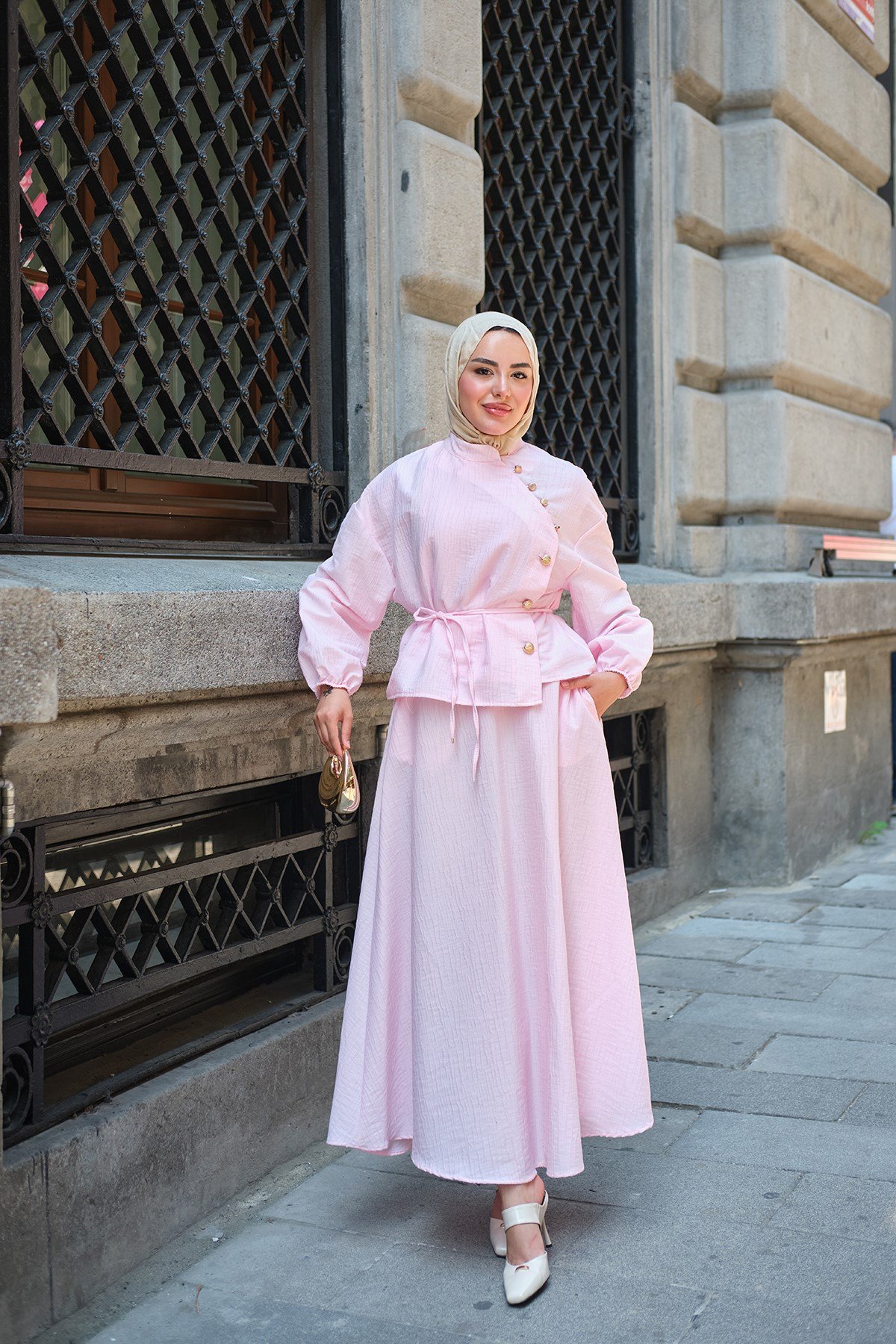 Yan Metal Düğmeli Bel Bağlamalı Takım Pembe