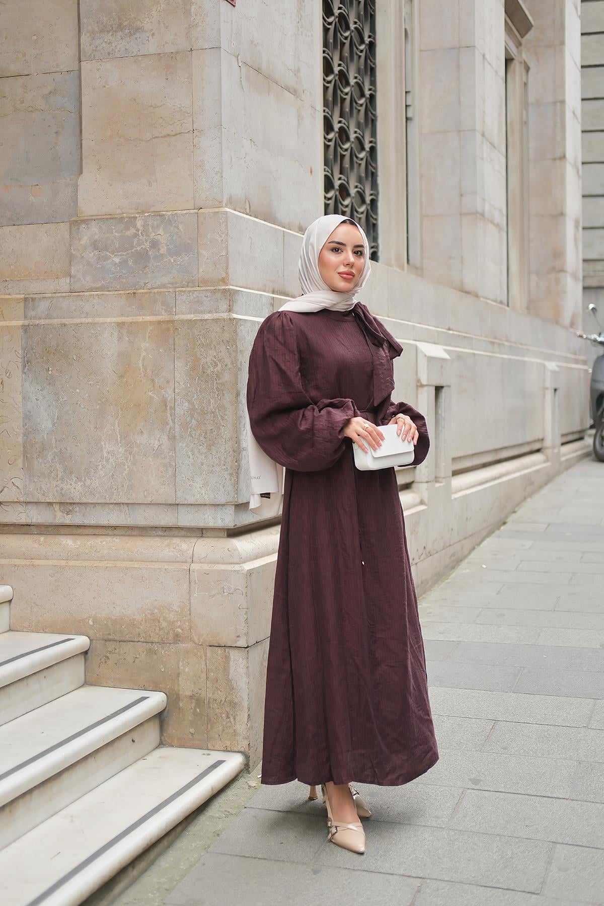 Yandan Dört Düğme Detay Bel Bağlamalı Elbise Bordo