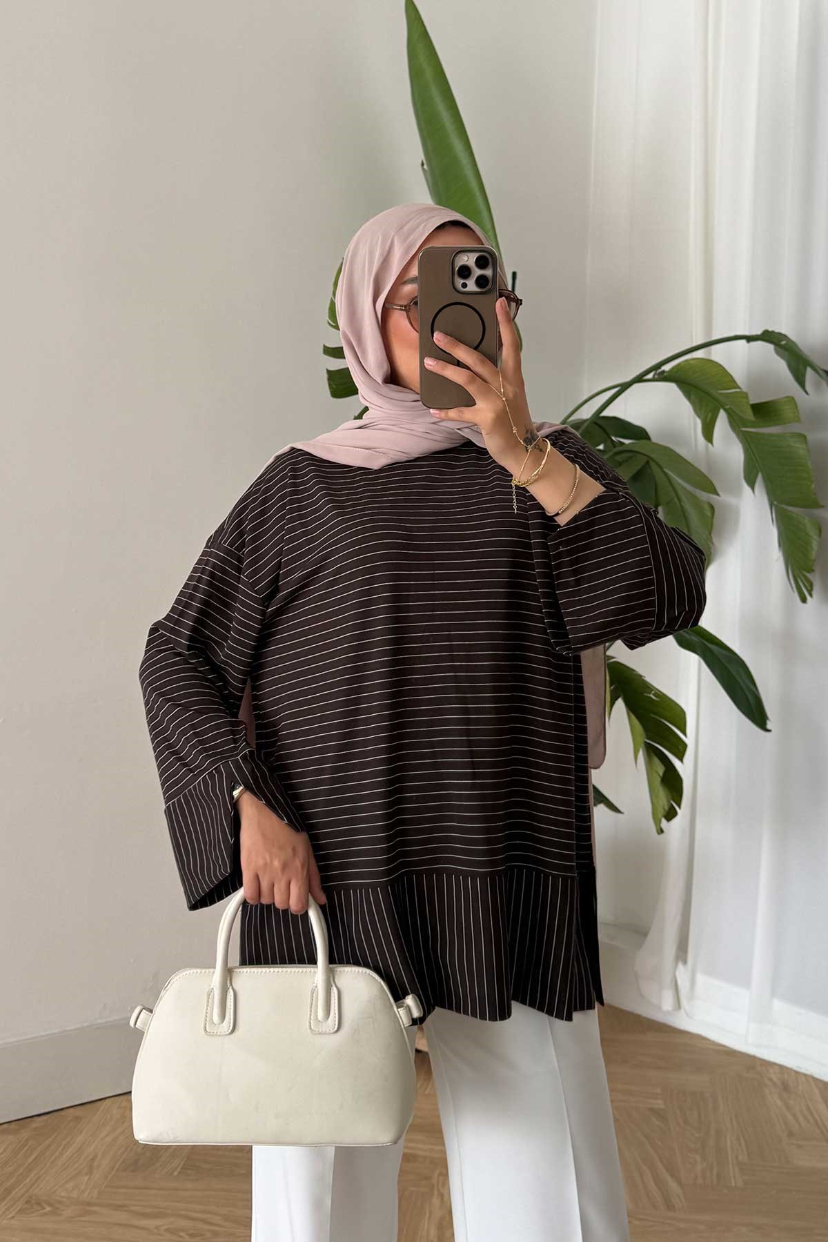 Yırtmaç Detay Çizgili Sweatshirt Kahverengi