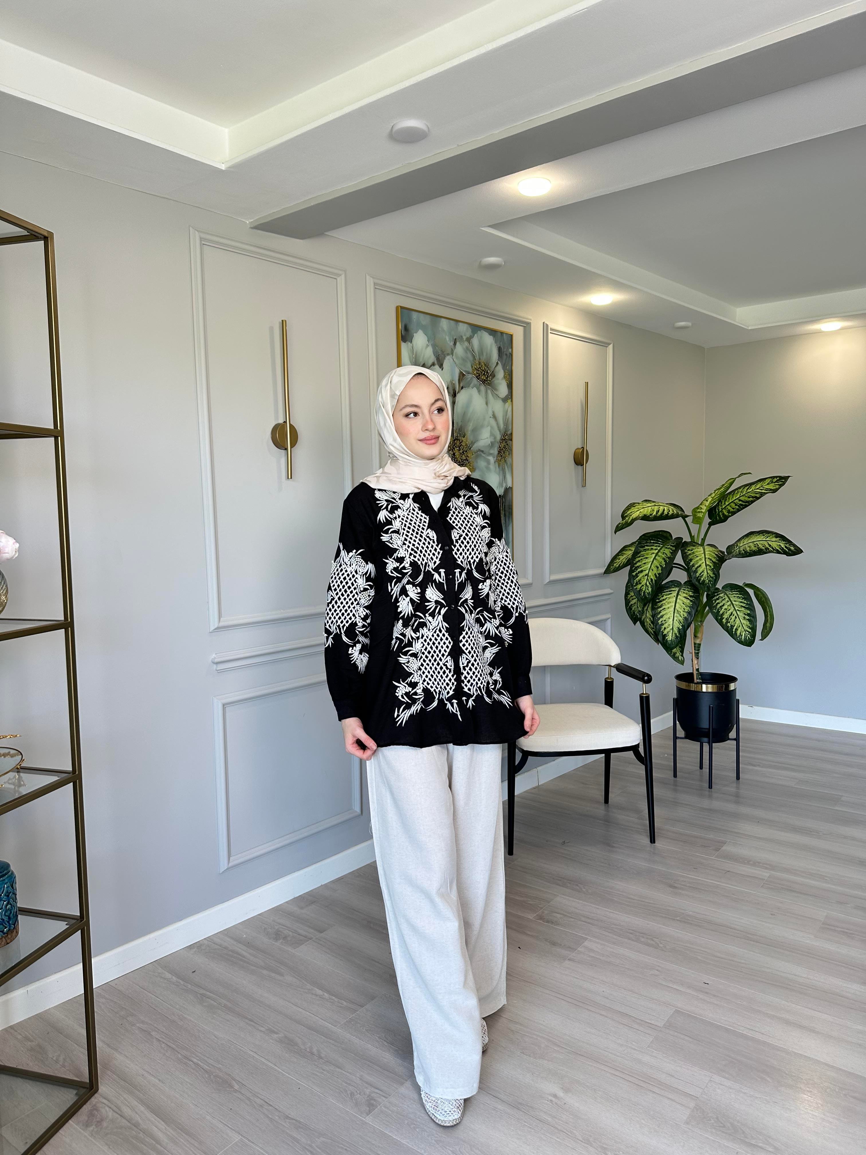 Siyah Gömlek – Keten Kumaş, Önü Nakış İşlemeli