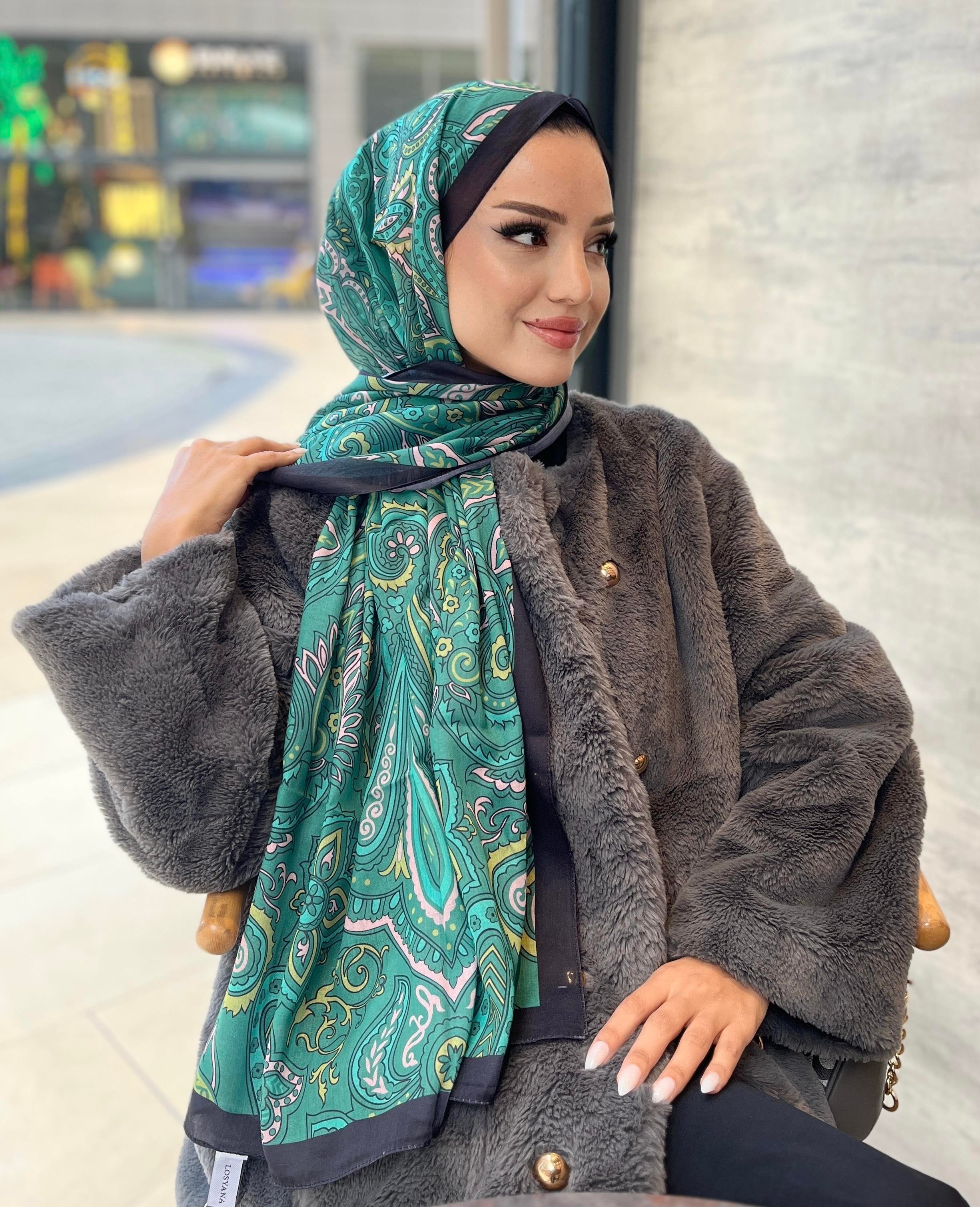 Siyah-Yeşil Etnik Şal