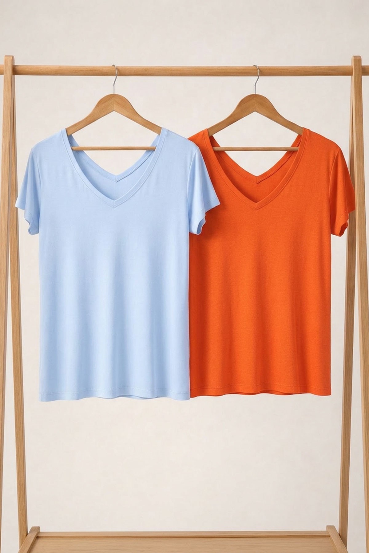 2 Adet Ön ve Arka V Yaka Basic Tişört