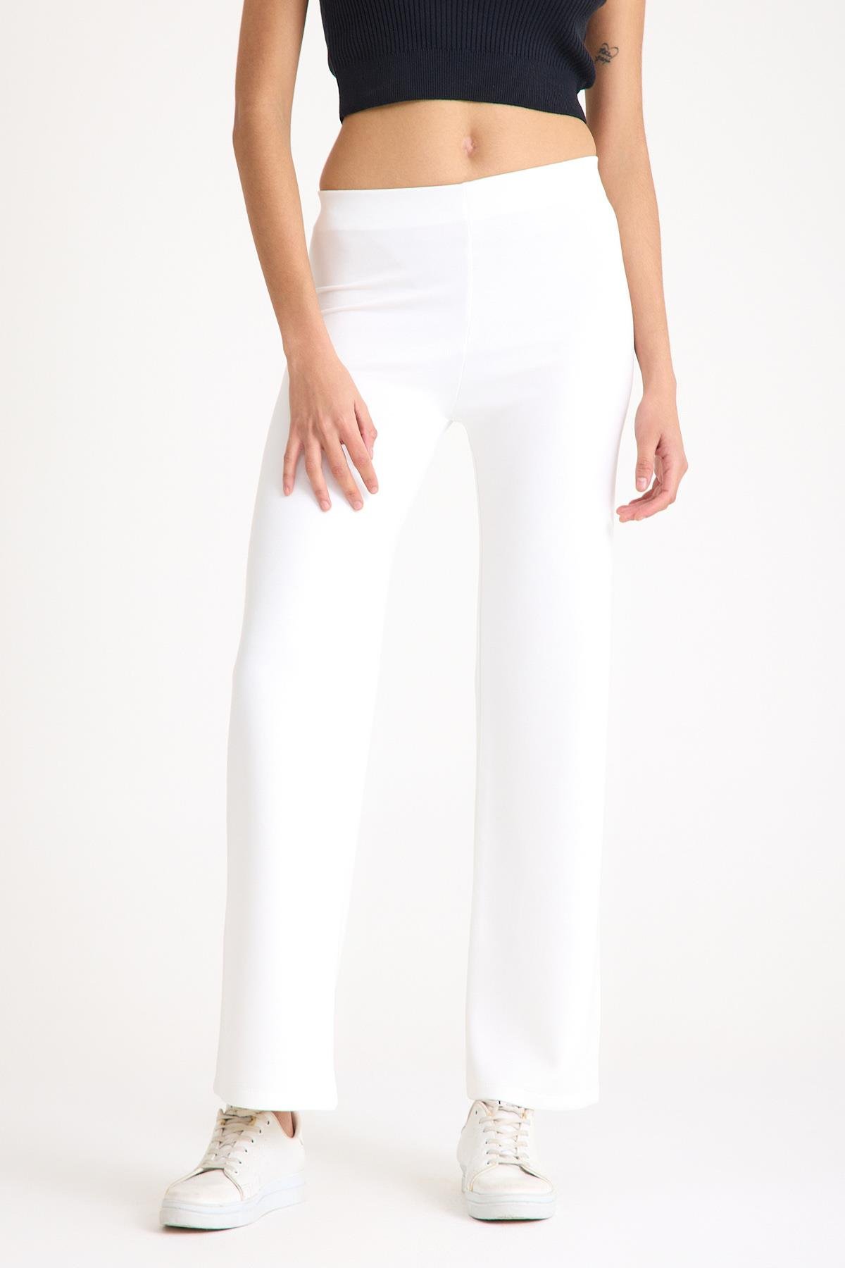 Rahat Kalıp Bol Paça Kadın Pantolon