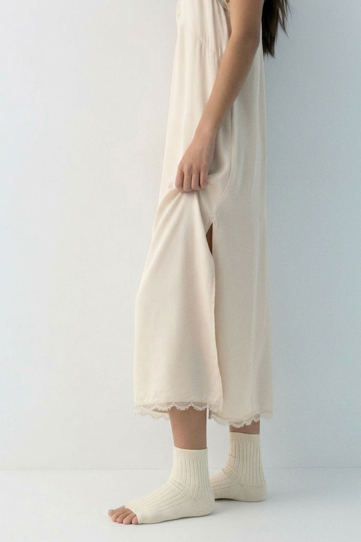 2 Çift Fitilli Burunsuz Kadın Çorap