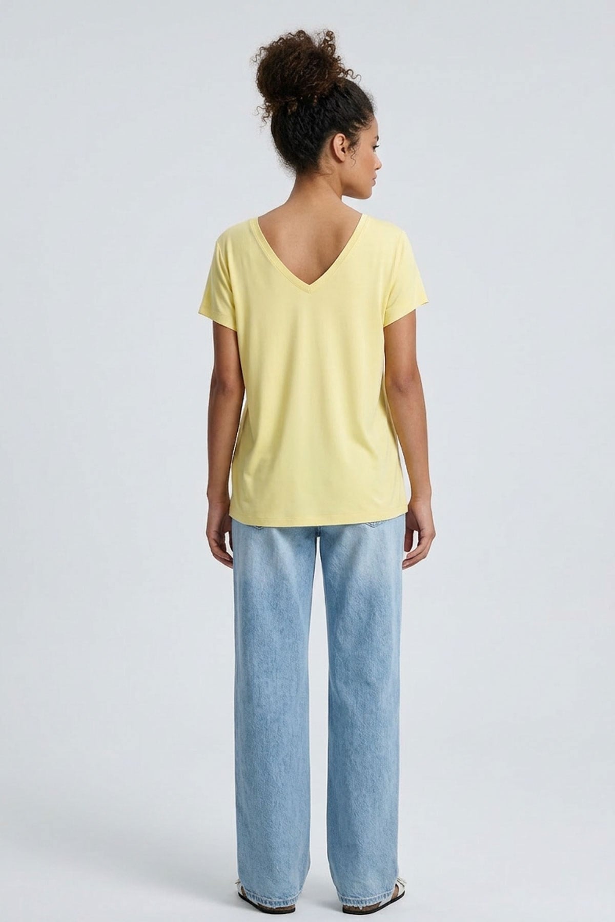 2 Adet Ön ve Arka V Yaka Basic Tişört