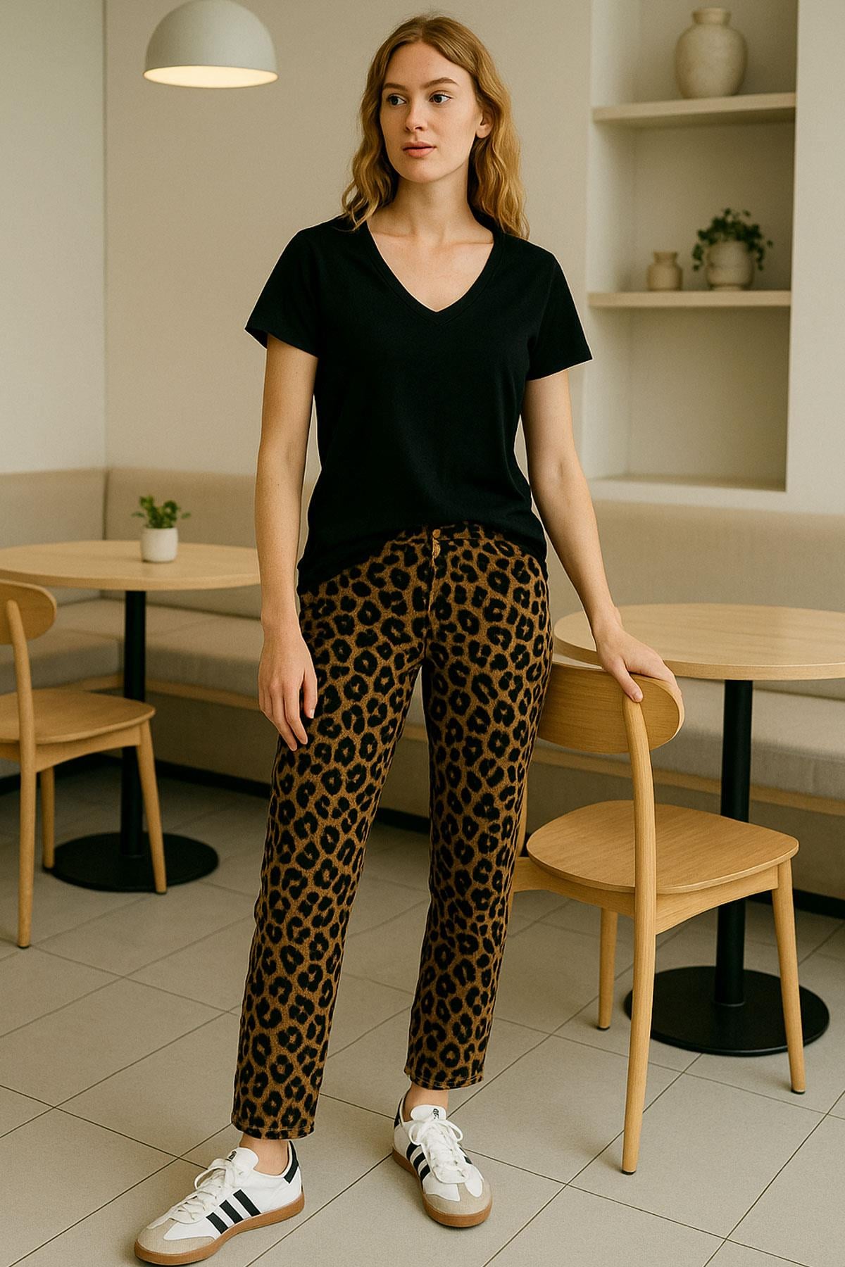 2 Adet Ön ve Arka V Yaka Basic Pamuklu Tişört