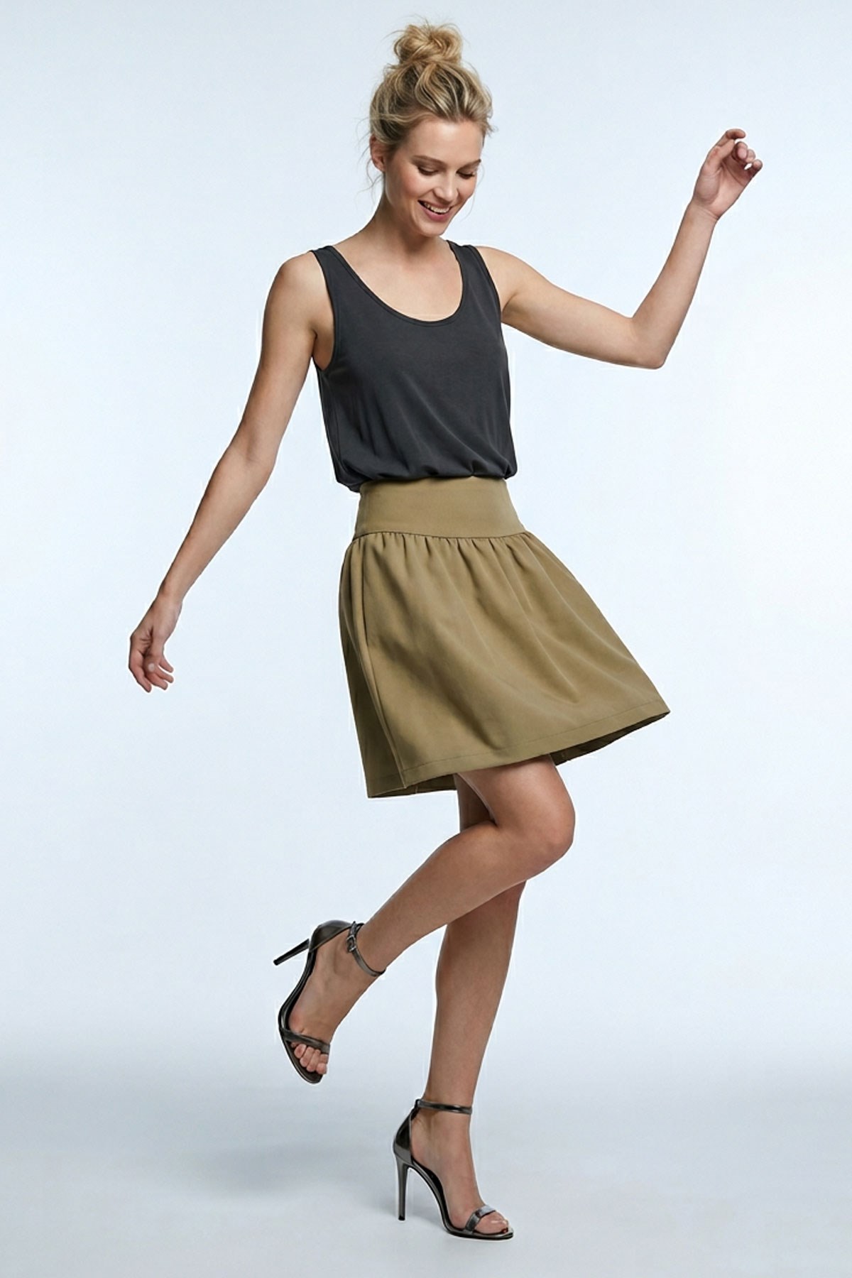 A Kesim Rahat Kalıp Basic Kalın Askılı Atlet Tişört