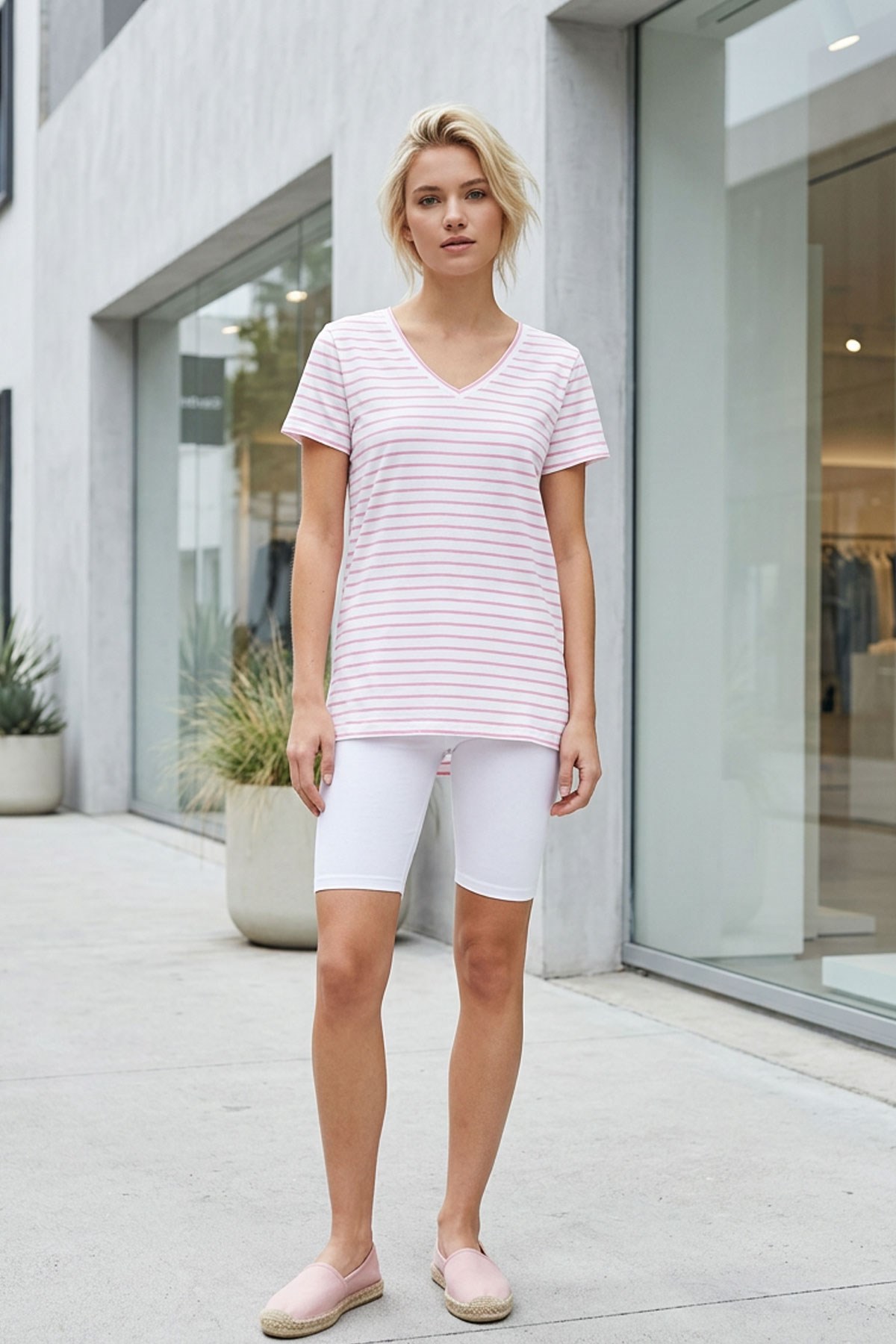 2 Adet V Yaka Basic Viskon Karışımlı Tişört