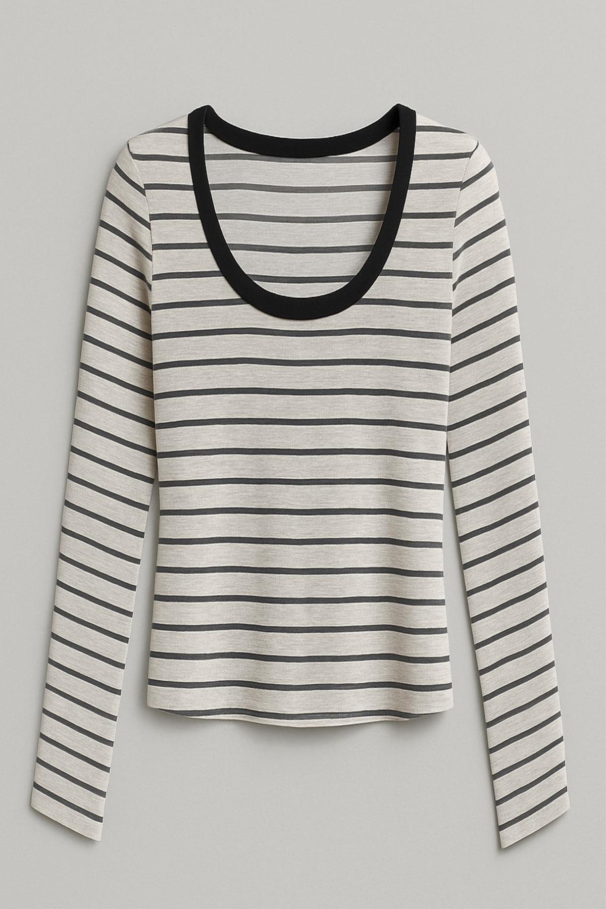 Uzun Kollu Kayık Yaka Ribanalı Bluz