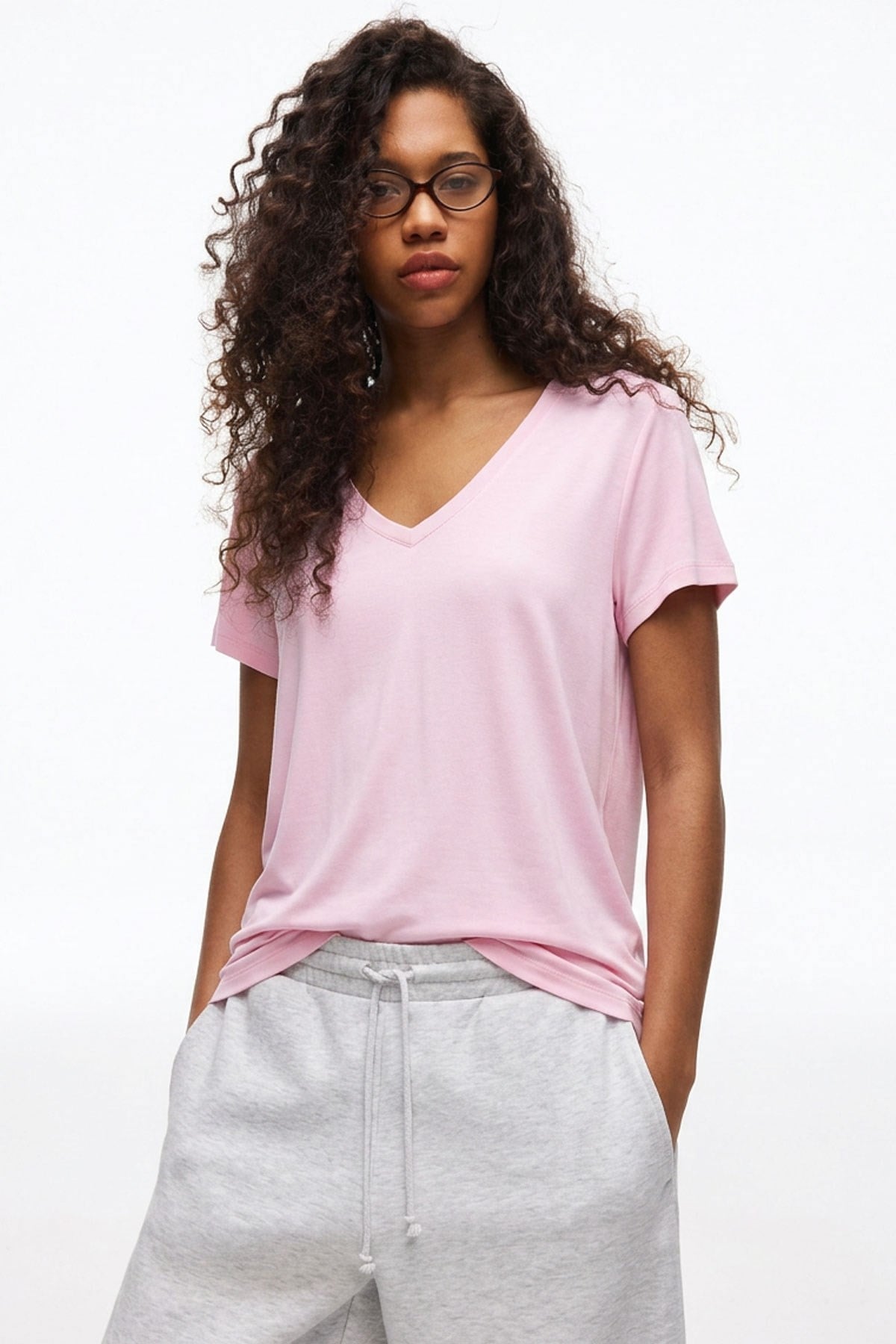 Ön ve Arka V Yaka Basic Viskon Karışımlı Tişört