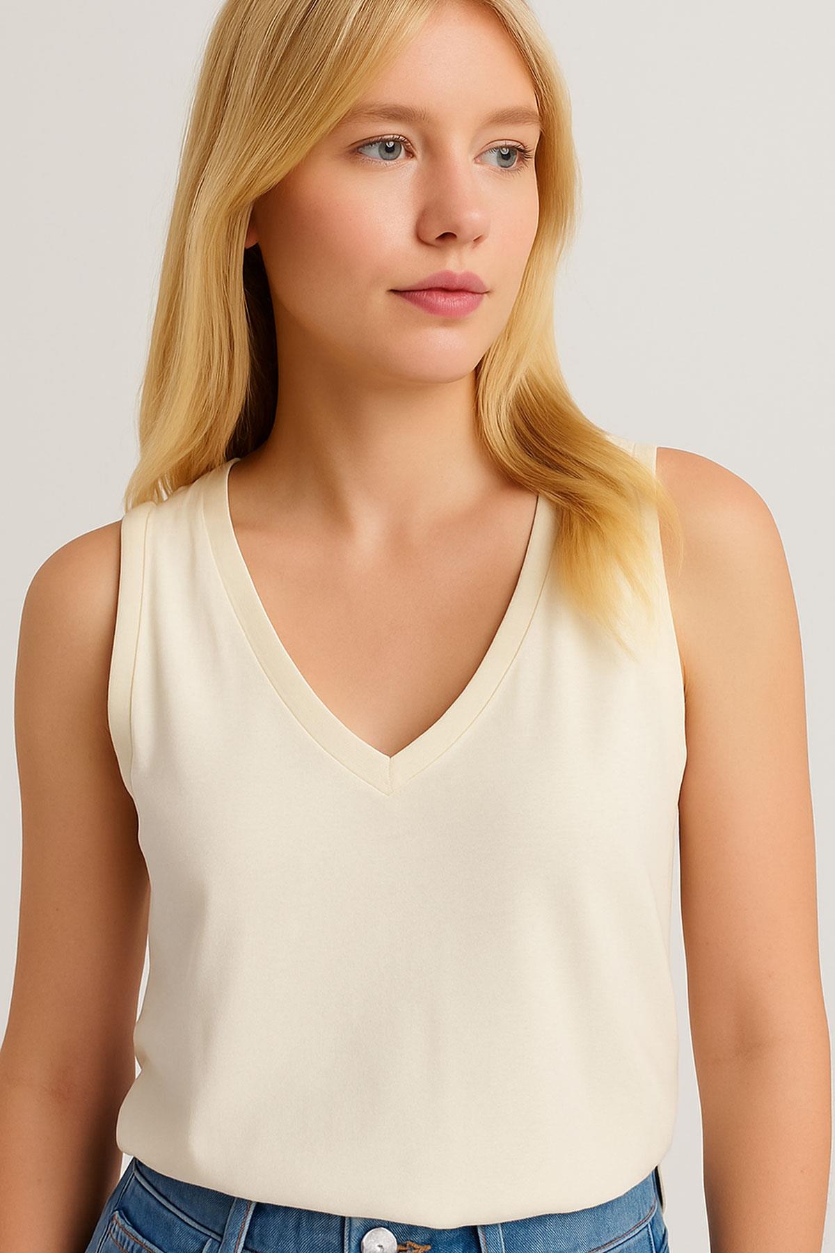 2 Adet A Kesim Ön ve Arka V Yaka Kalın Askılı Pamuklu Basic Atlet Tişört