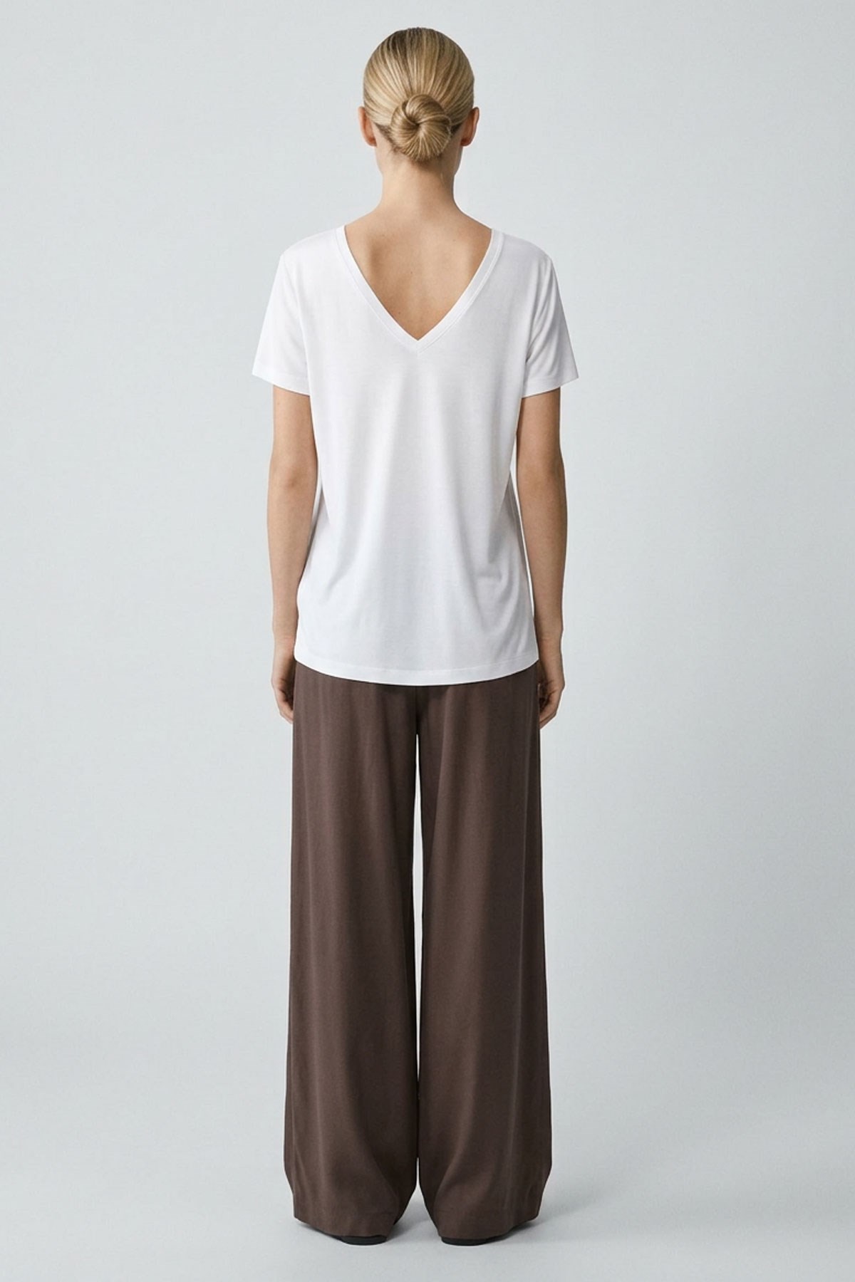 2 Adet Ön ve Arka V Yaka Basic Tişört