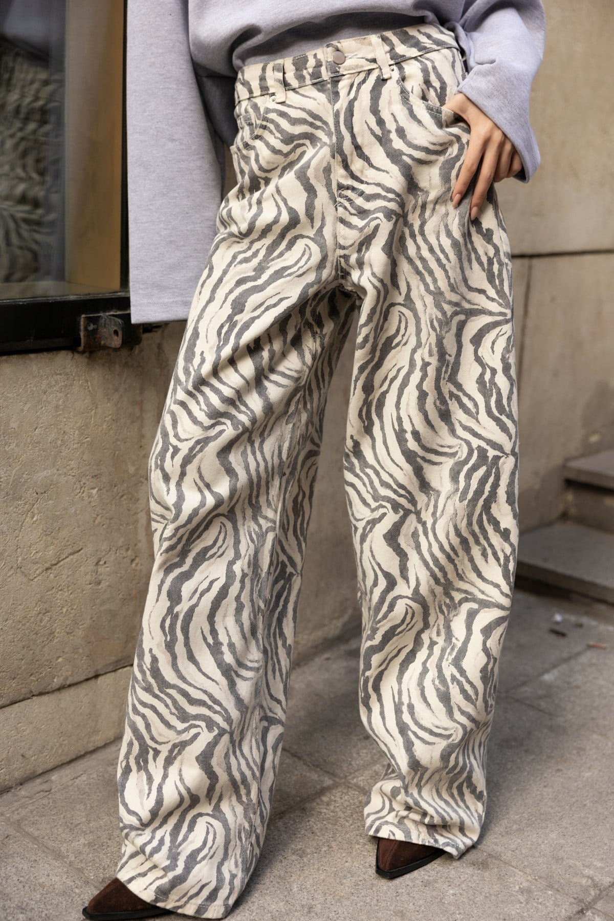 Bej Yüksek Bel Zebra Desenli Gabardin Pantolon