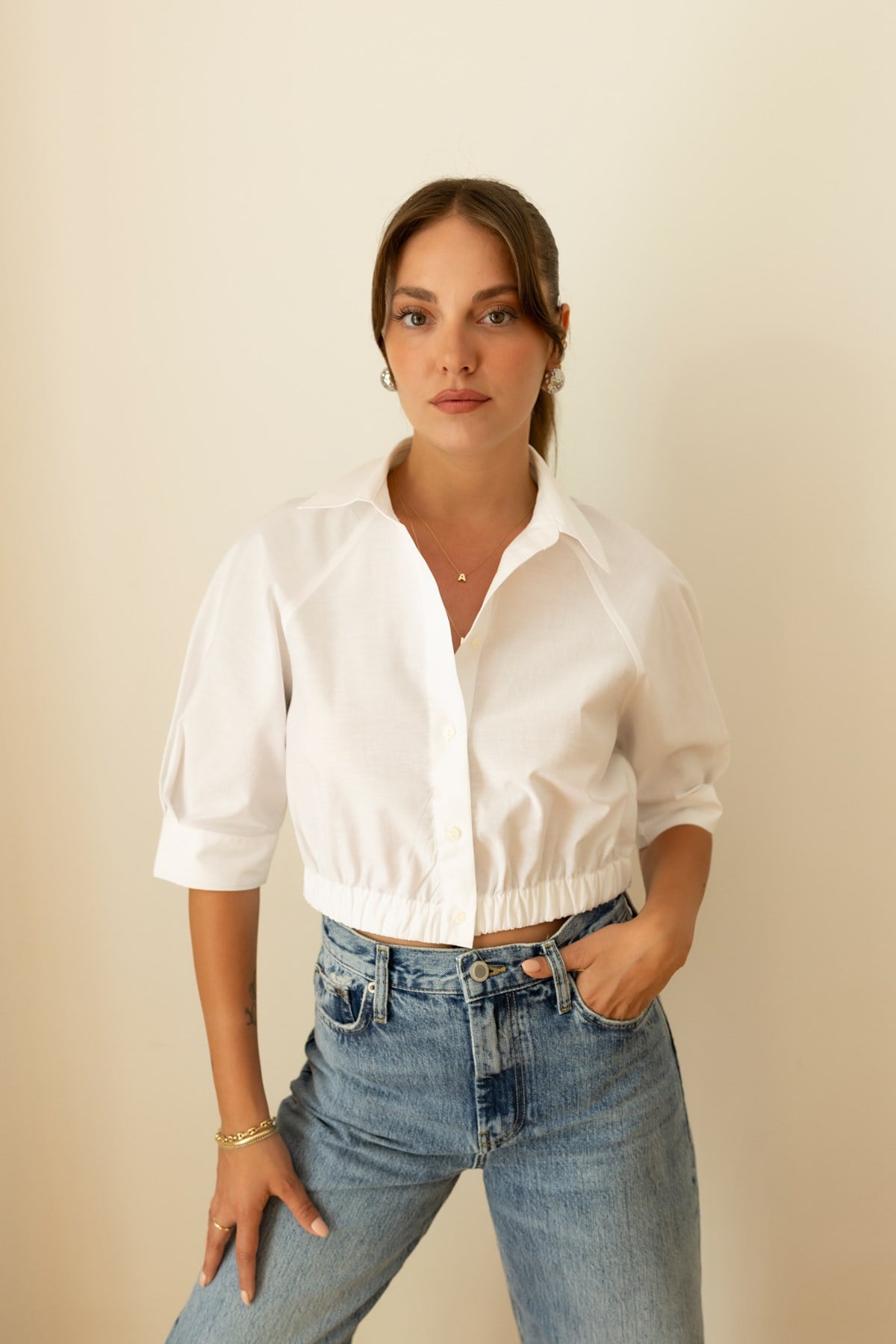 Beyaz Beli Lastikli Crop Gömlek