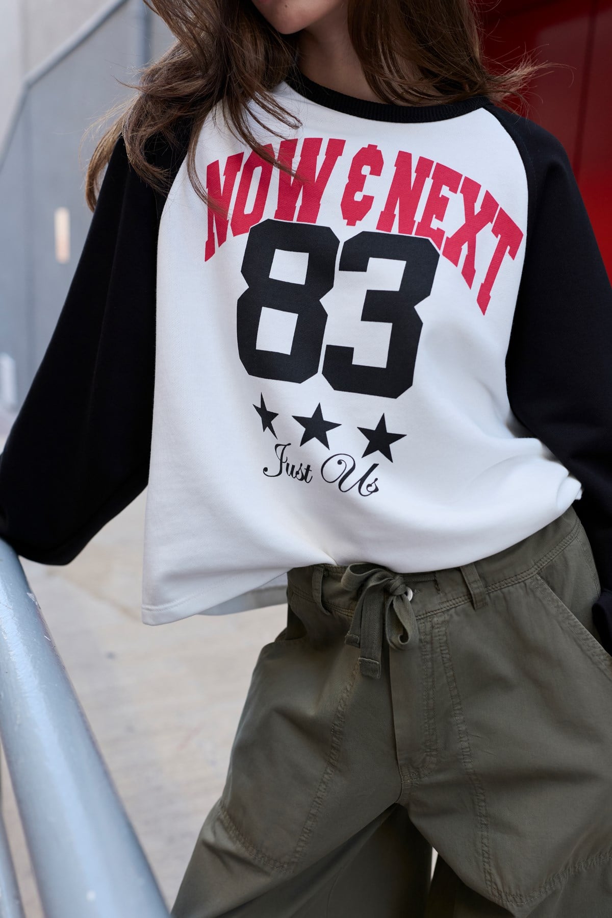 Beyaz-Siyah Rakam Baskılı Renk Geçişli SweatShirt
