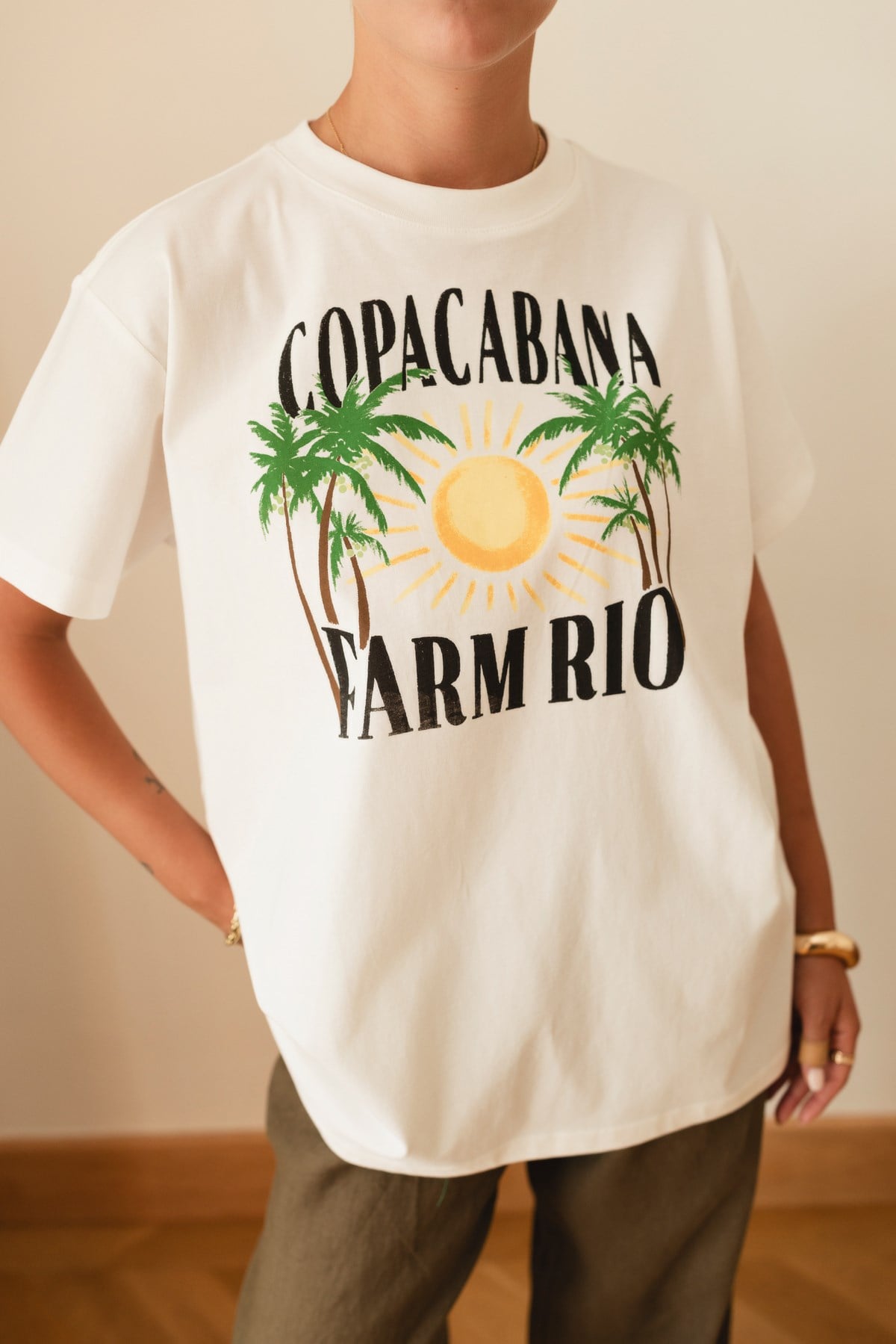 Beyaz Yazı Ve Palmiye Detaylı Oversize T-Shirt