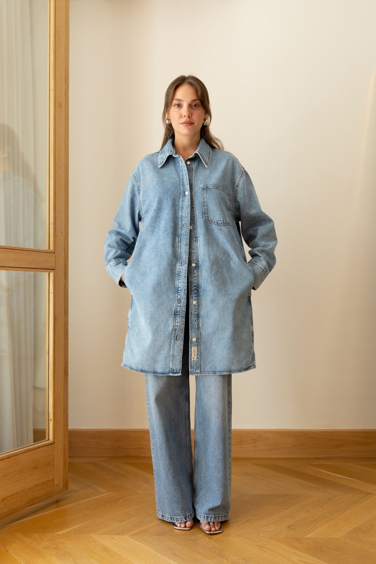 Buz Mavi Önden Tek Cepli Denim Elbise