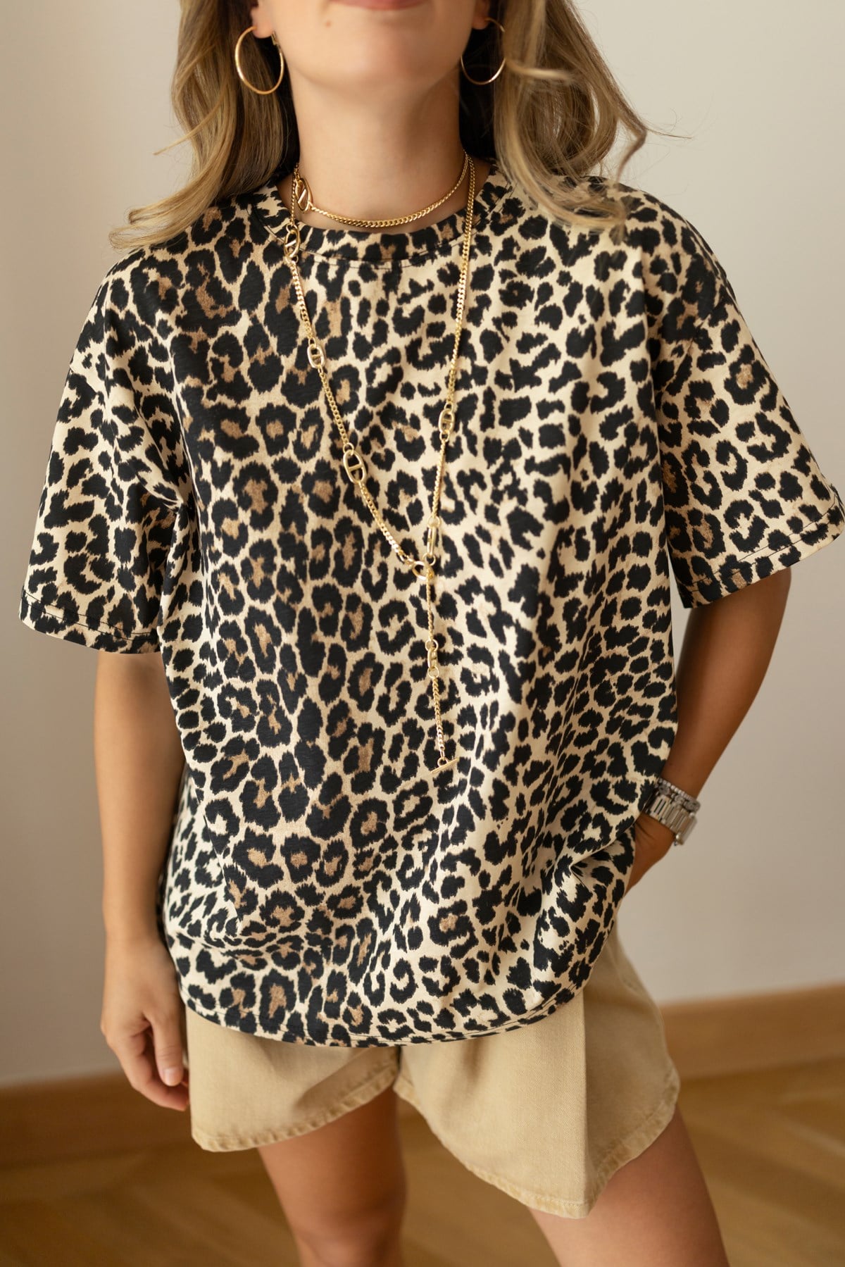 Camel-Siyah Bisiklet Yaka Oversize Leopar Desen T-Shirt