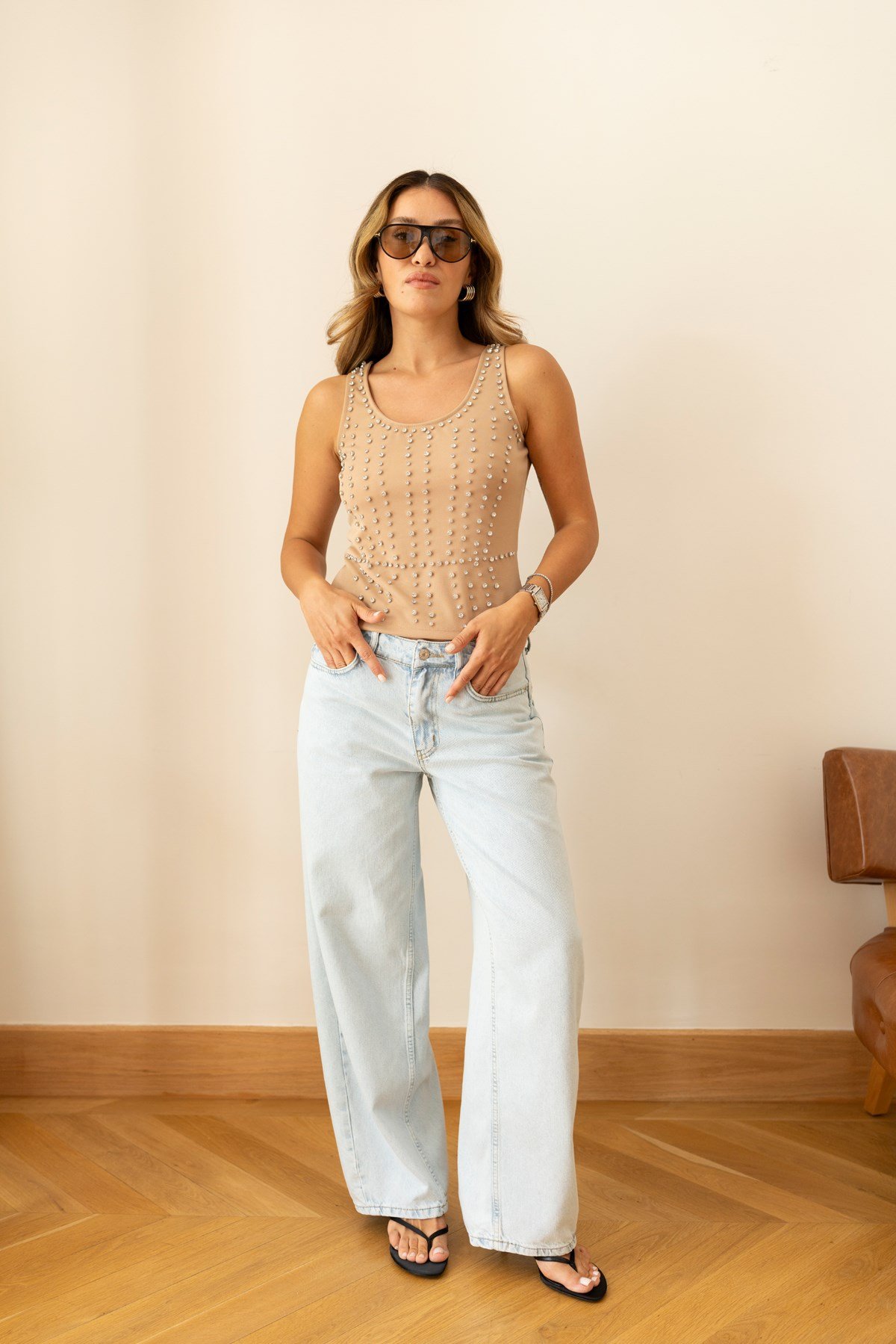 Camel U Yaka Taş Detaylı Bluz